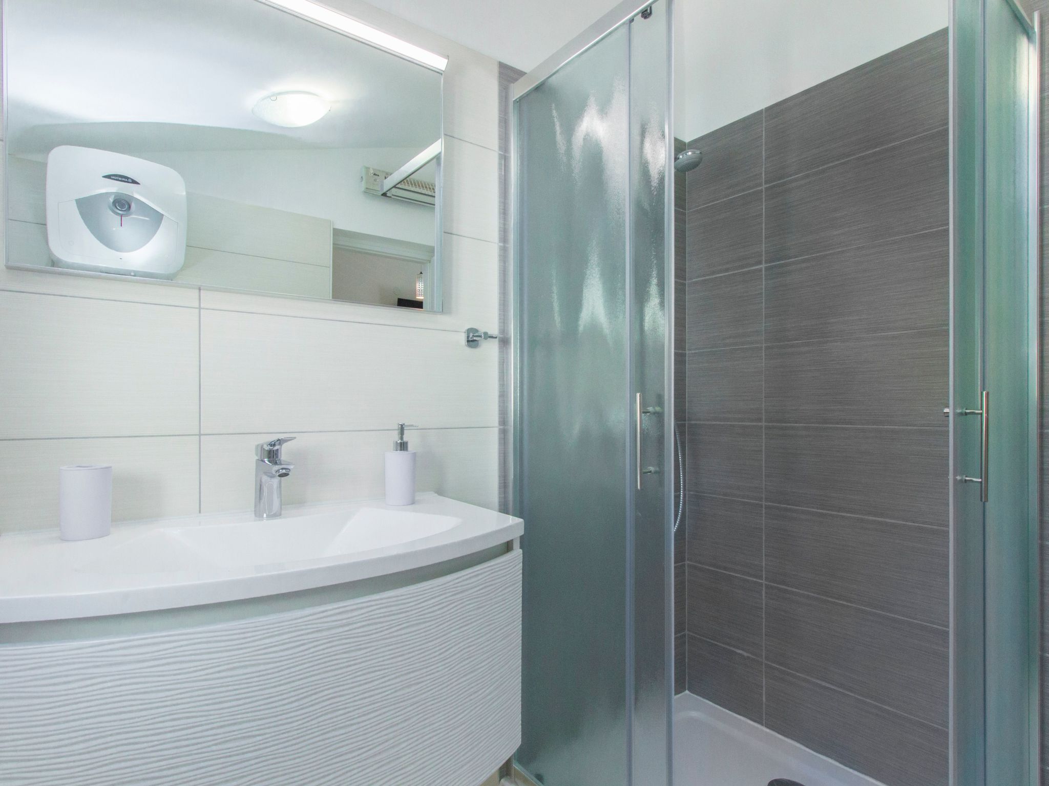 Mit Blick auf das Wasser-Image-tags.info