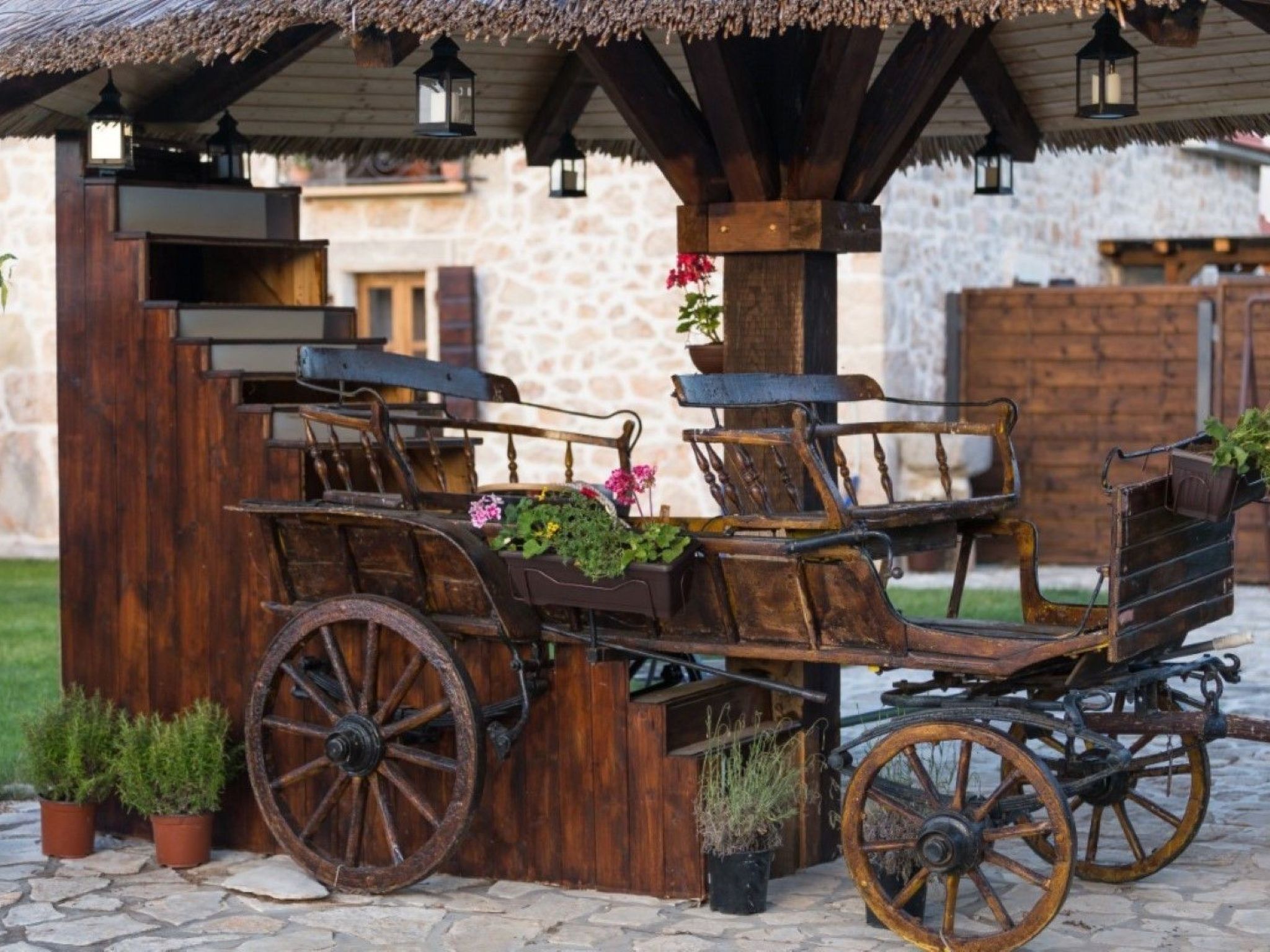 Charmante Ferienvilla Krka-Drinnen