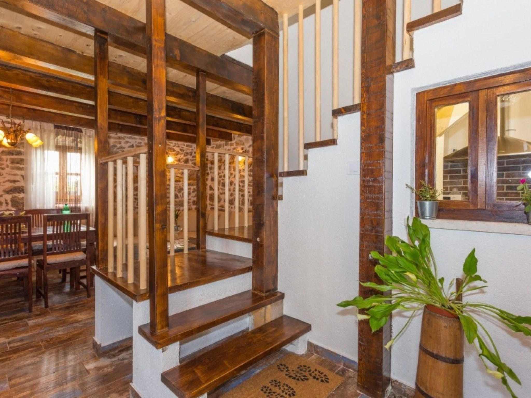 Charmante Ferienvilla Krka-Drinnen