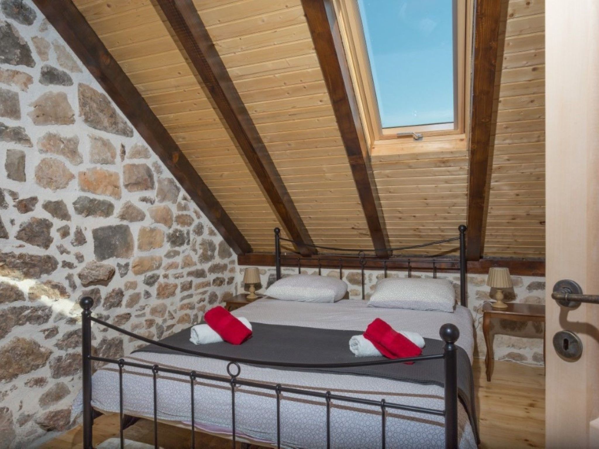 Charmante Ferienvilla Krka-Drinnen