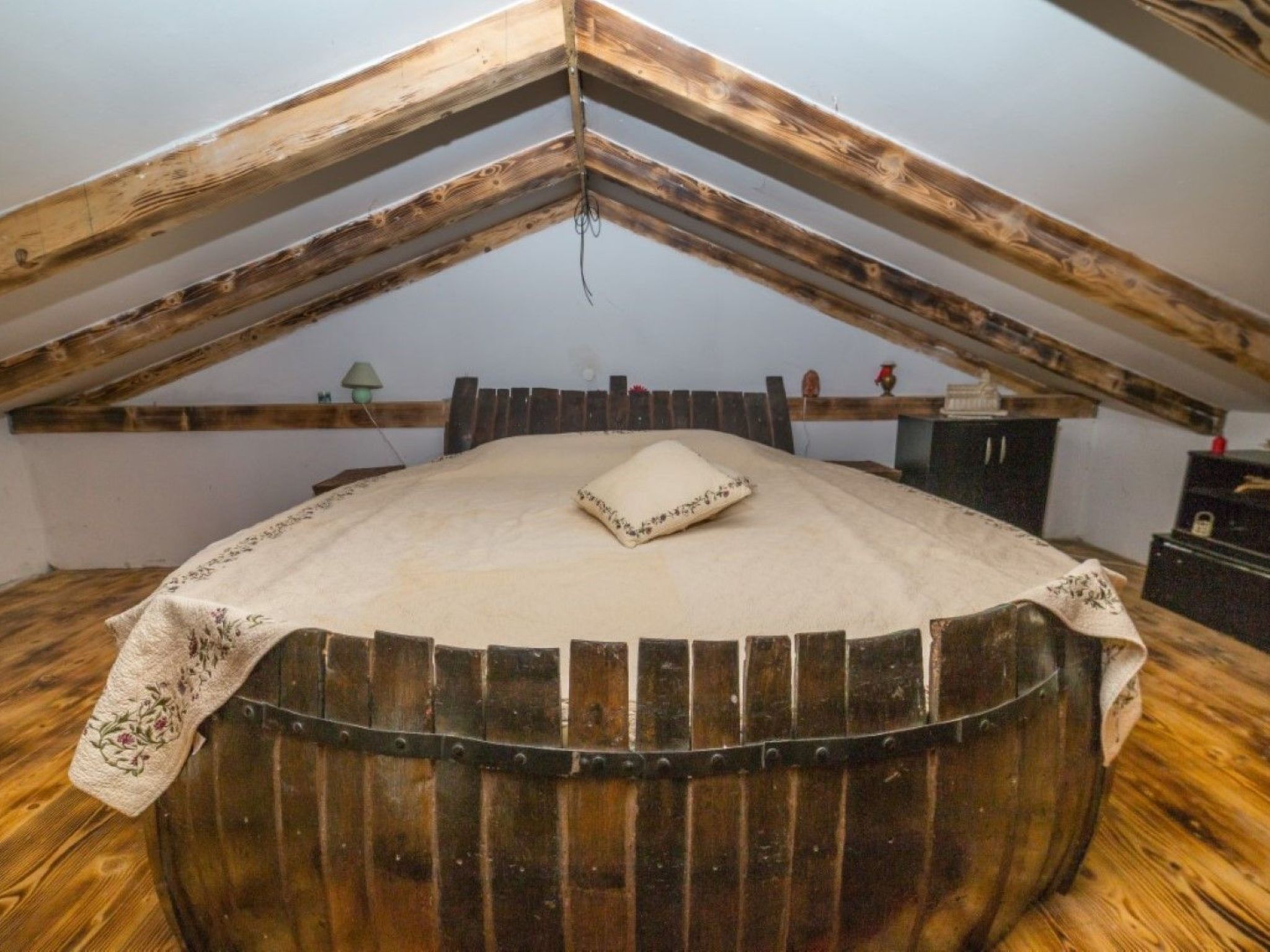 Charmante Ferienvilla Krka-Drinnen