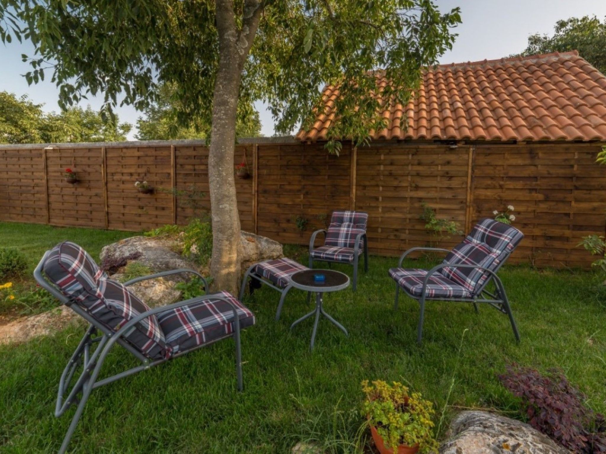 Charmante Ferienvilla Krka-Drinnen