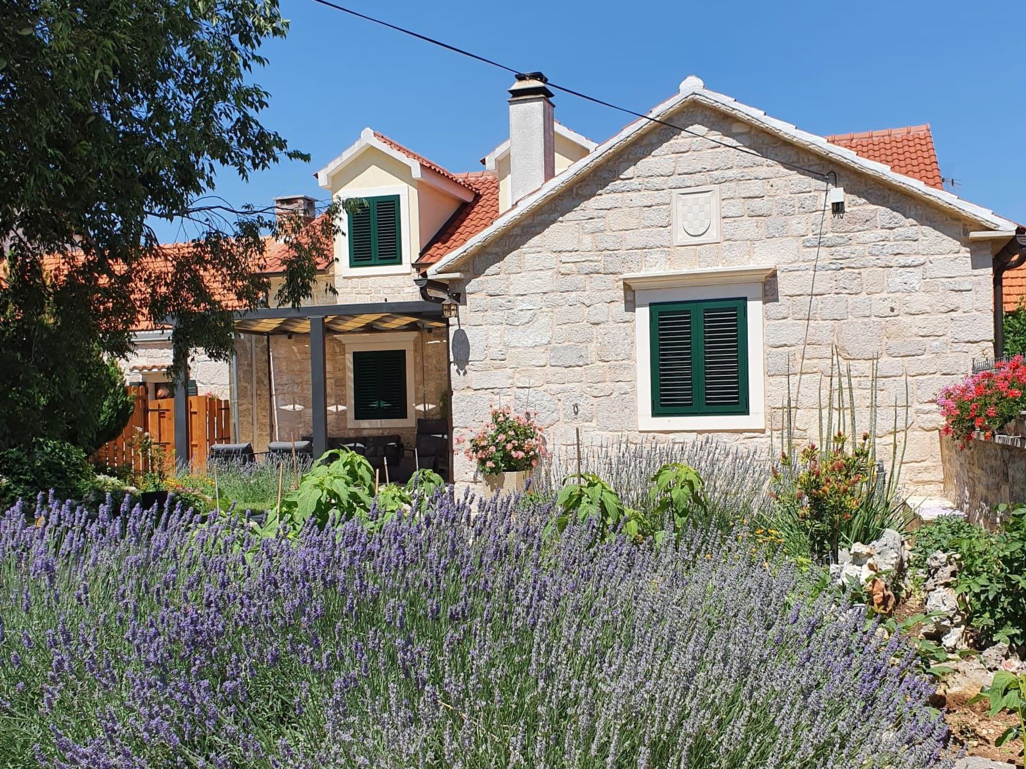 Villa Garten-Drinnen