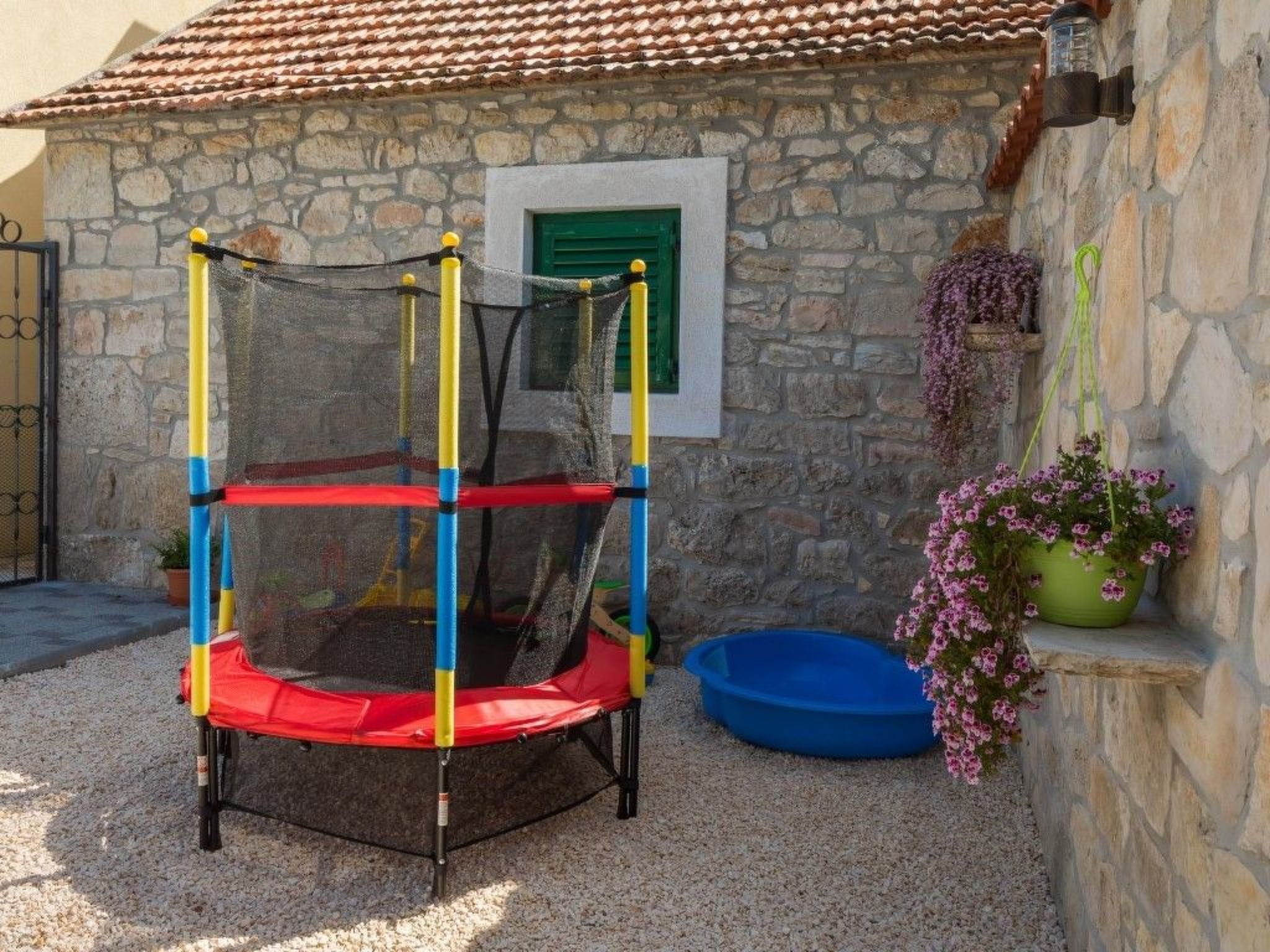 Villa Garten-Drinnen