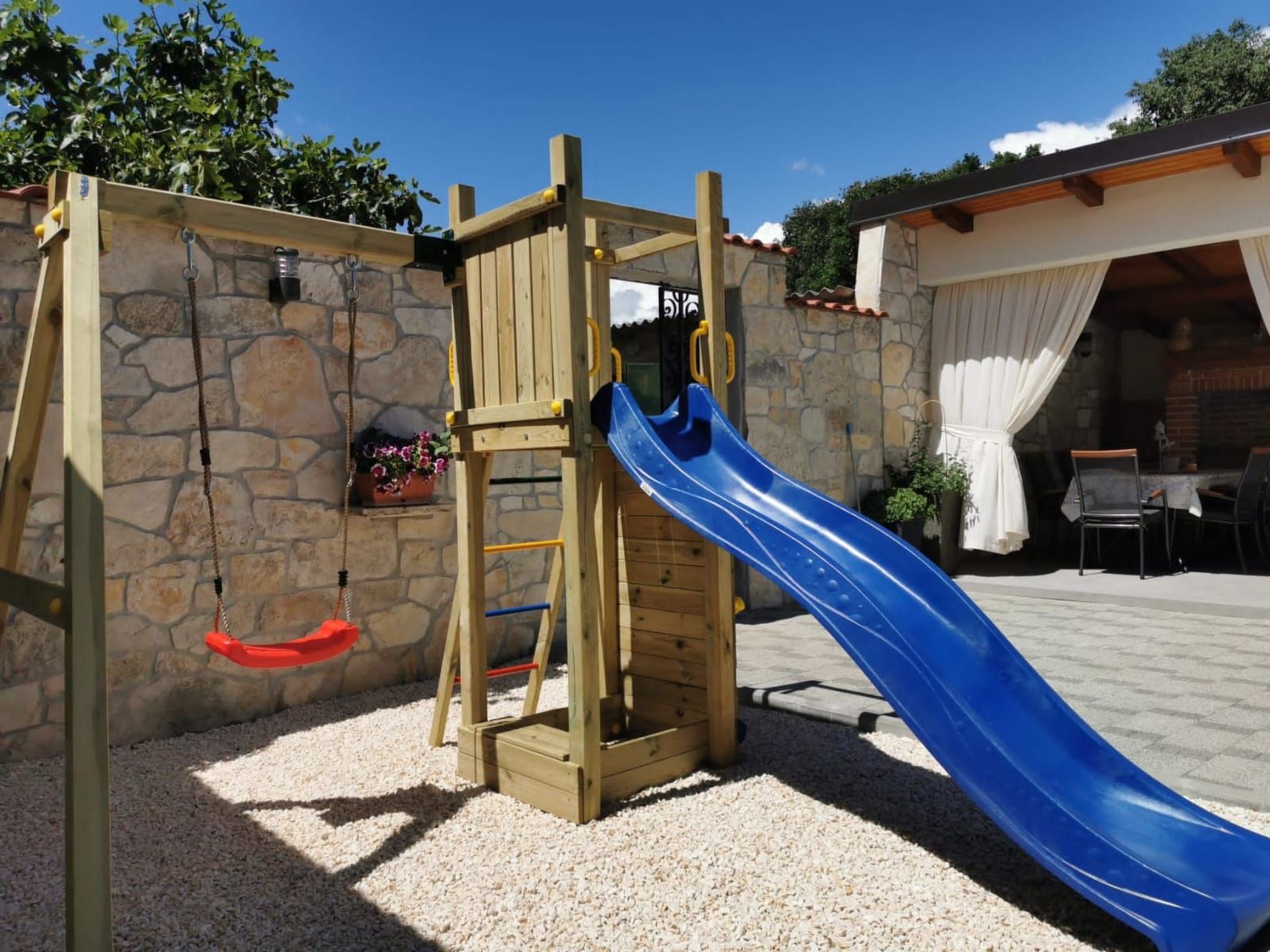 Villa Garten-Drinnen