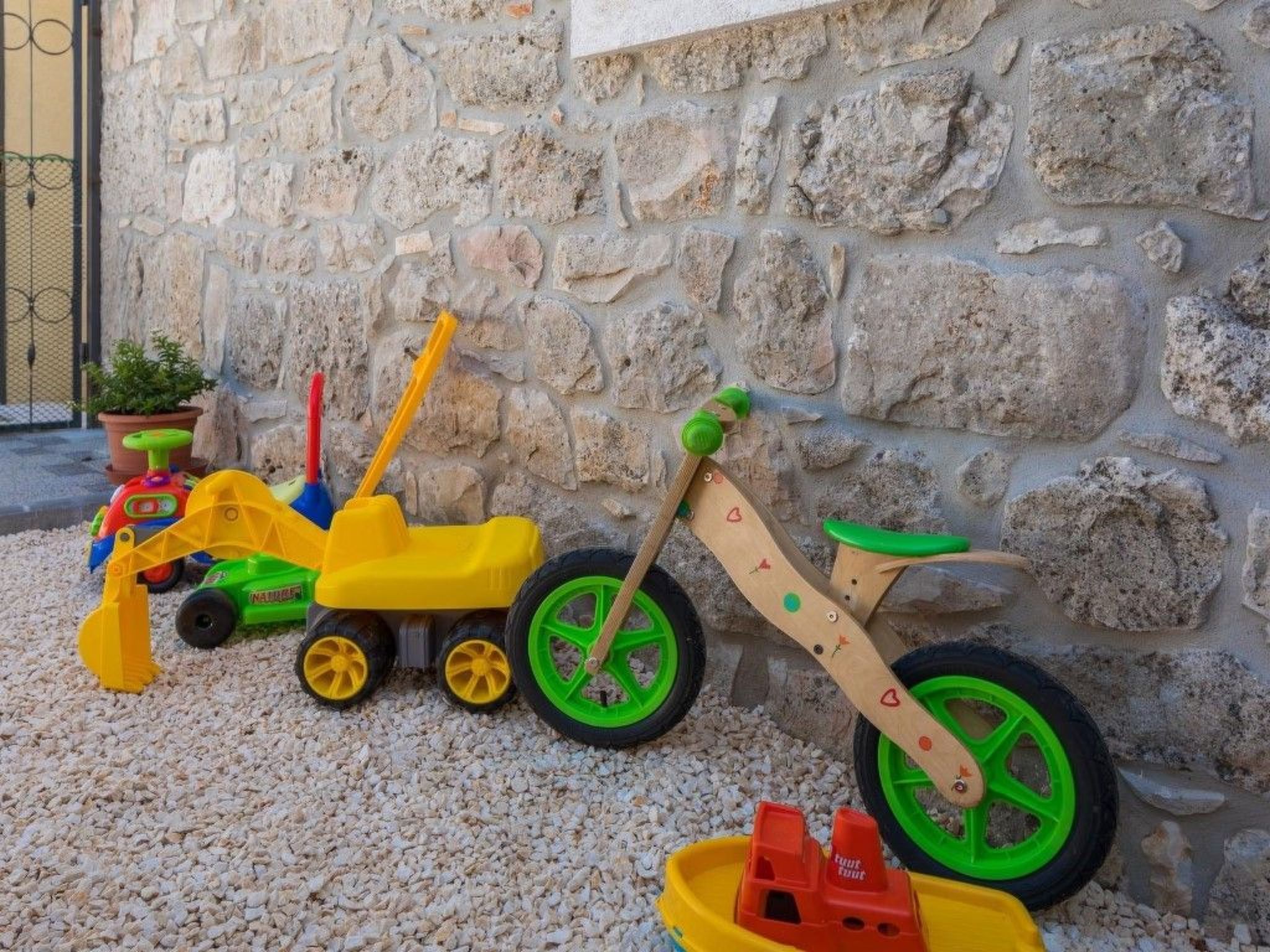 Villa Garten-Drinnen