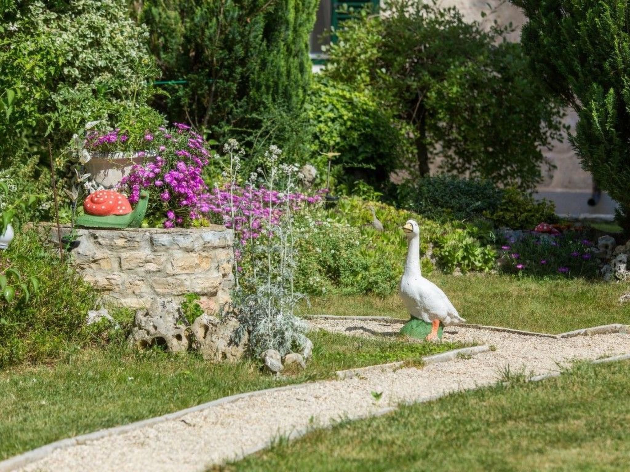 Villa Garten-Drinnen