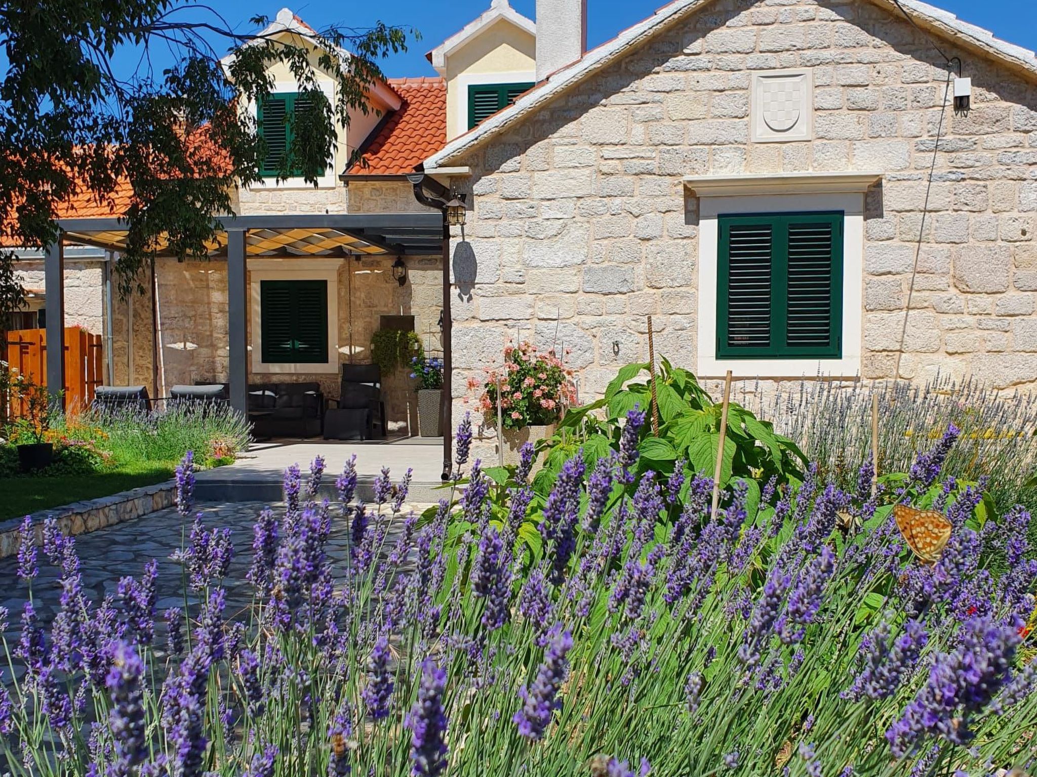 Villa Garten-Drinnen