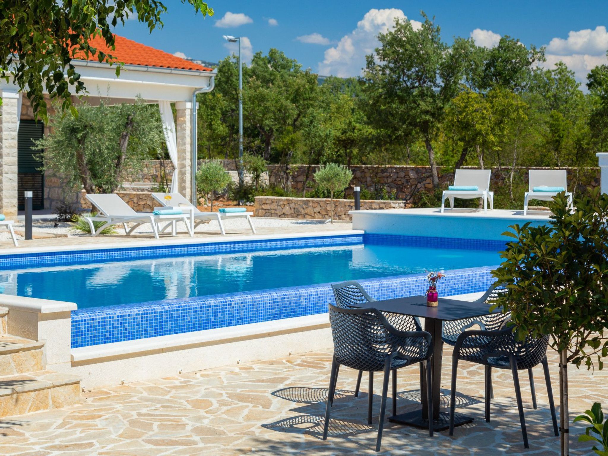 Haus für 11 Personen und 1 Kind in Razvode-Inside