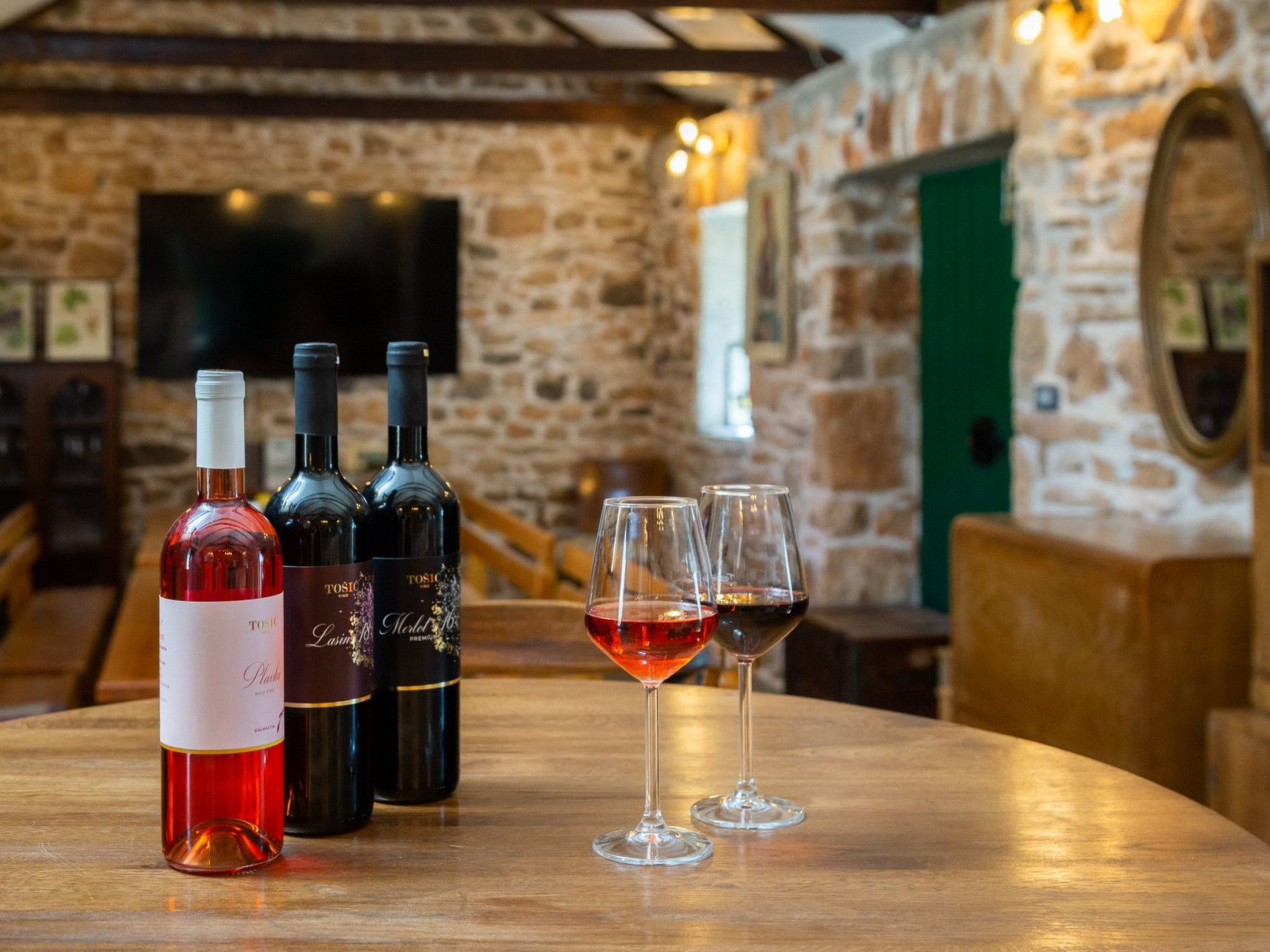 Haus für 11 Personen und 1 Kind in Razvode-Inside