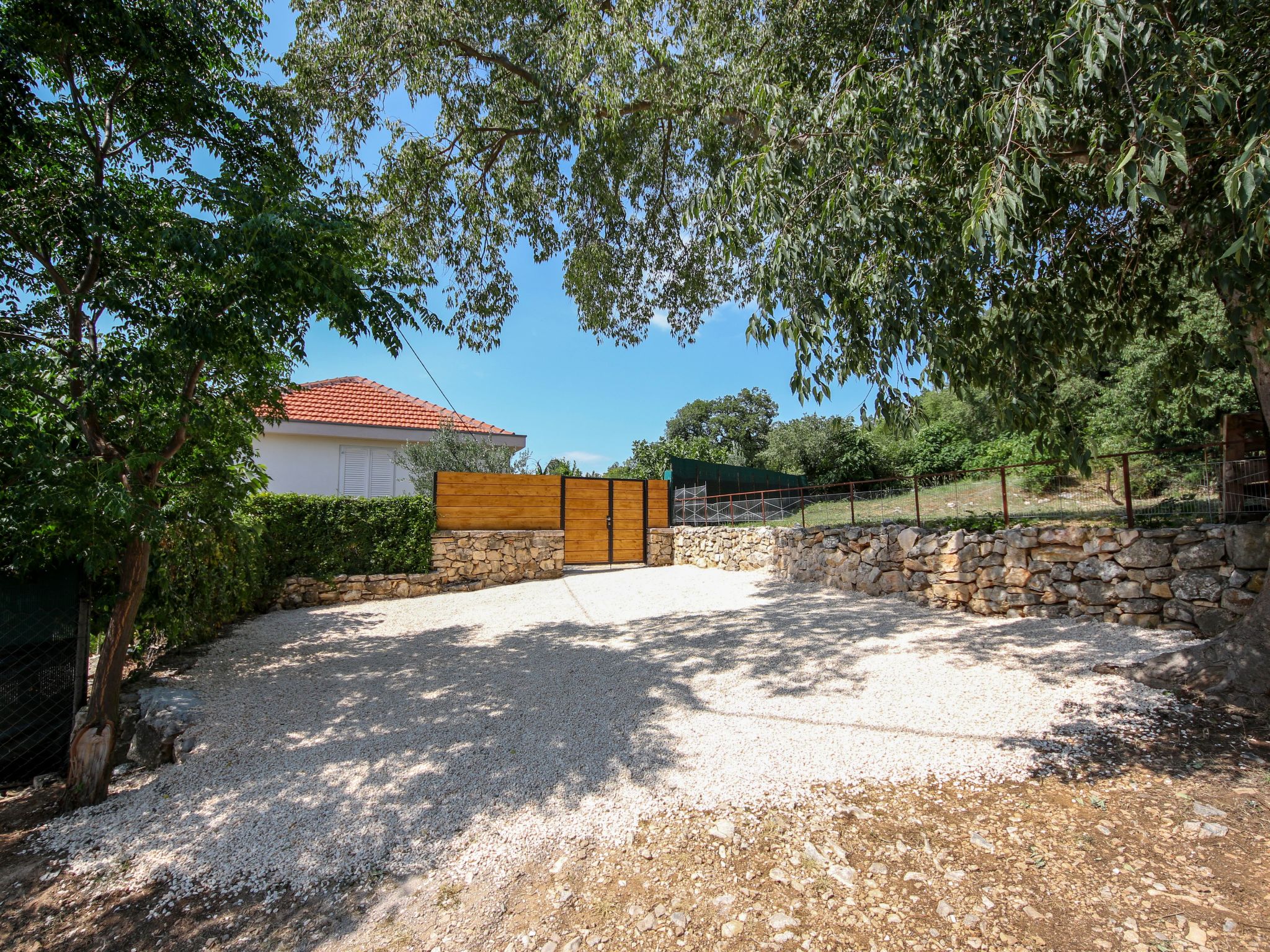 Gemütliche Villa Gabriel mit Schwimmbad-Drinnen