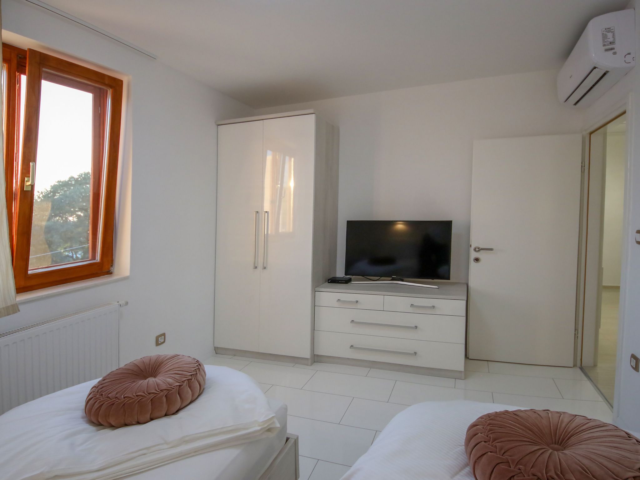 Gemütliche Villa Gabriel mit Schwimmbad-Drinnen