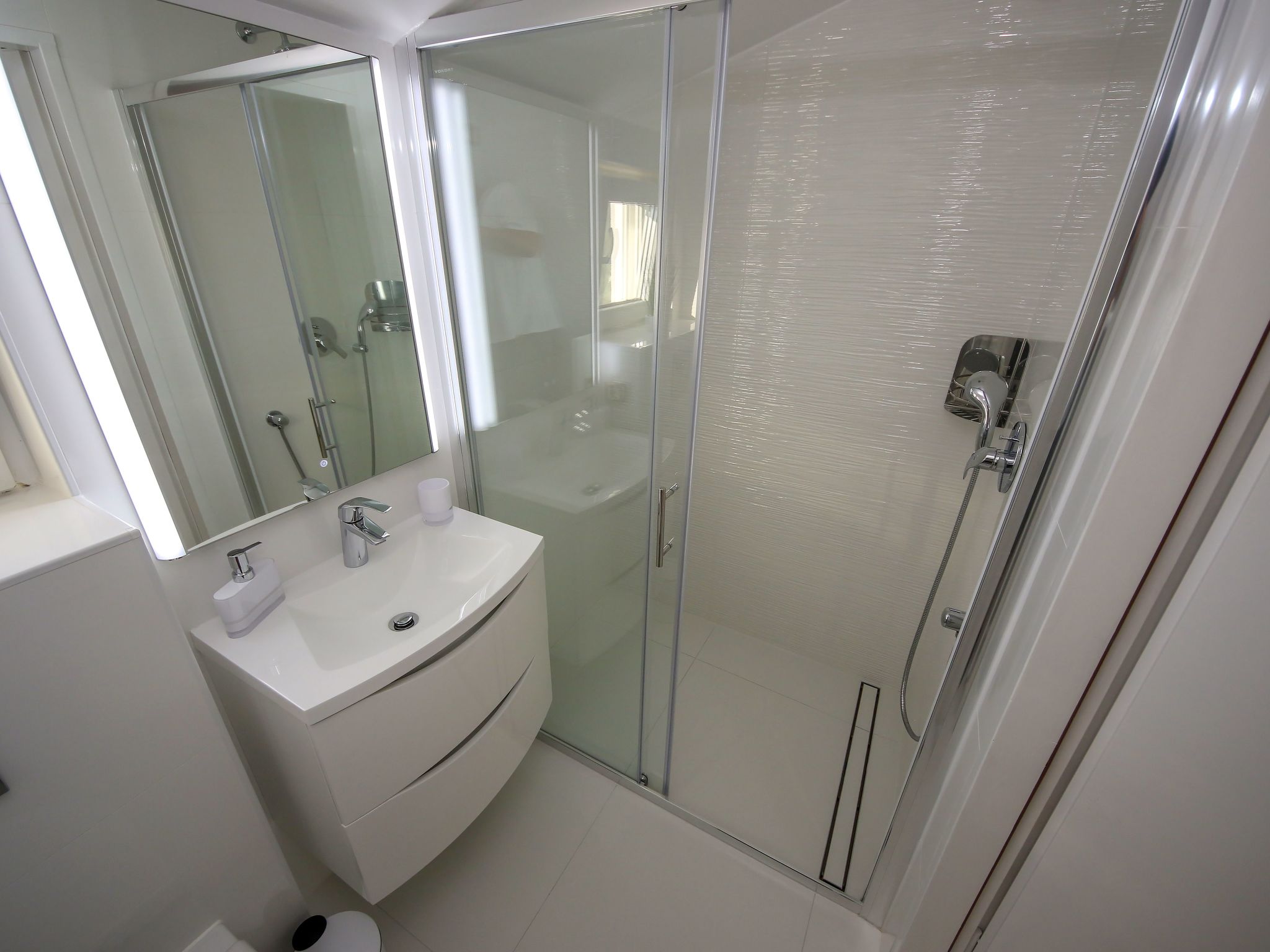 Gemütliche Villa Gabriel mit Schwimmbad-Drinnen