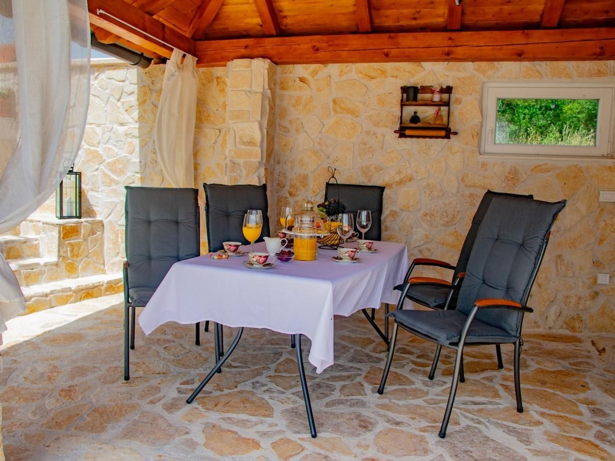 Villa Mara in Drniš-Drinnen