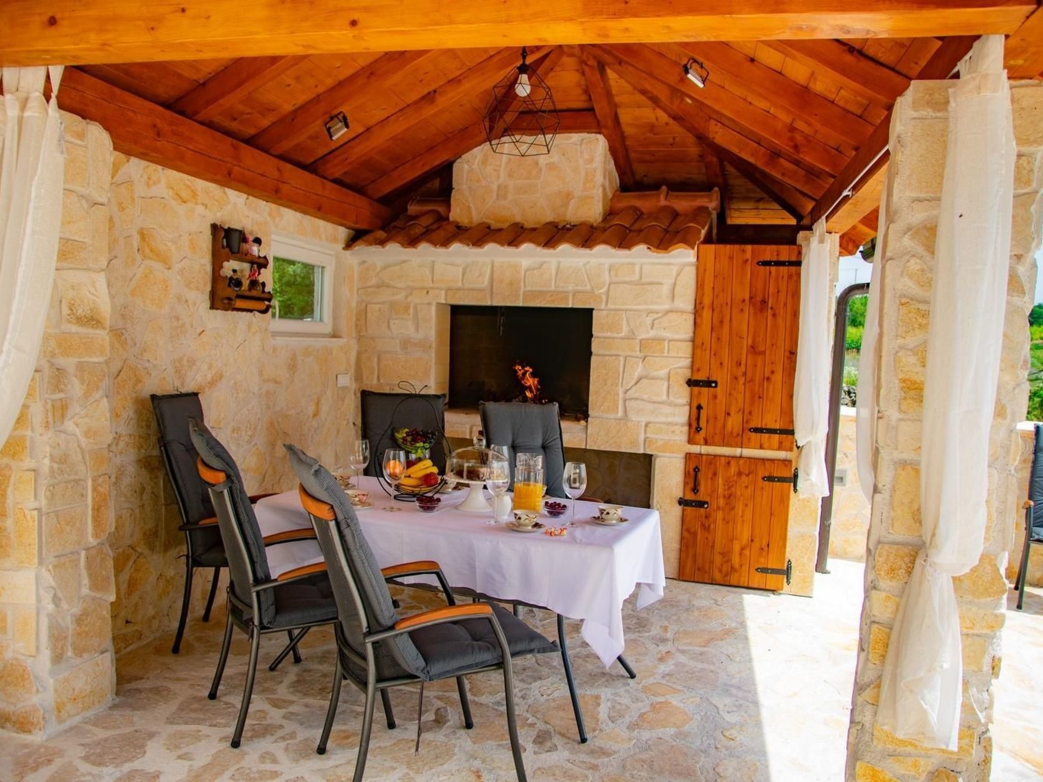 Villa Mara in Drniš-Drinnen