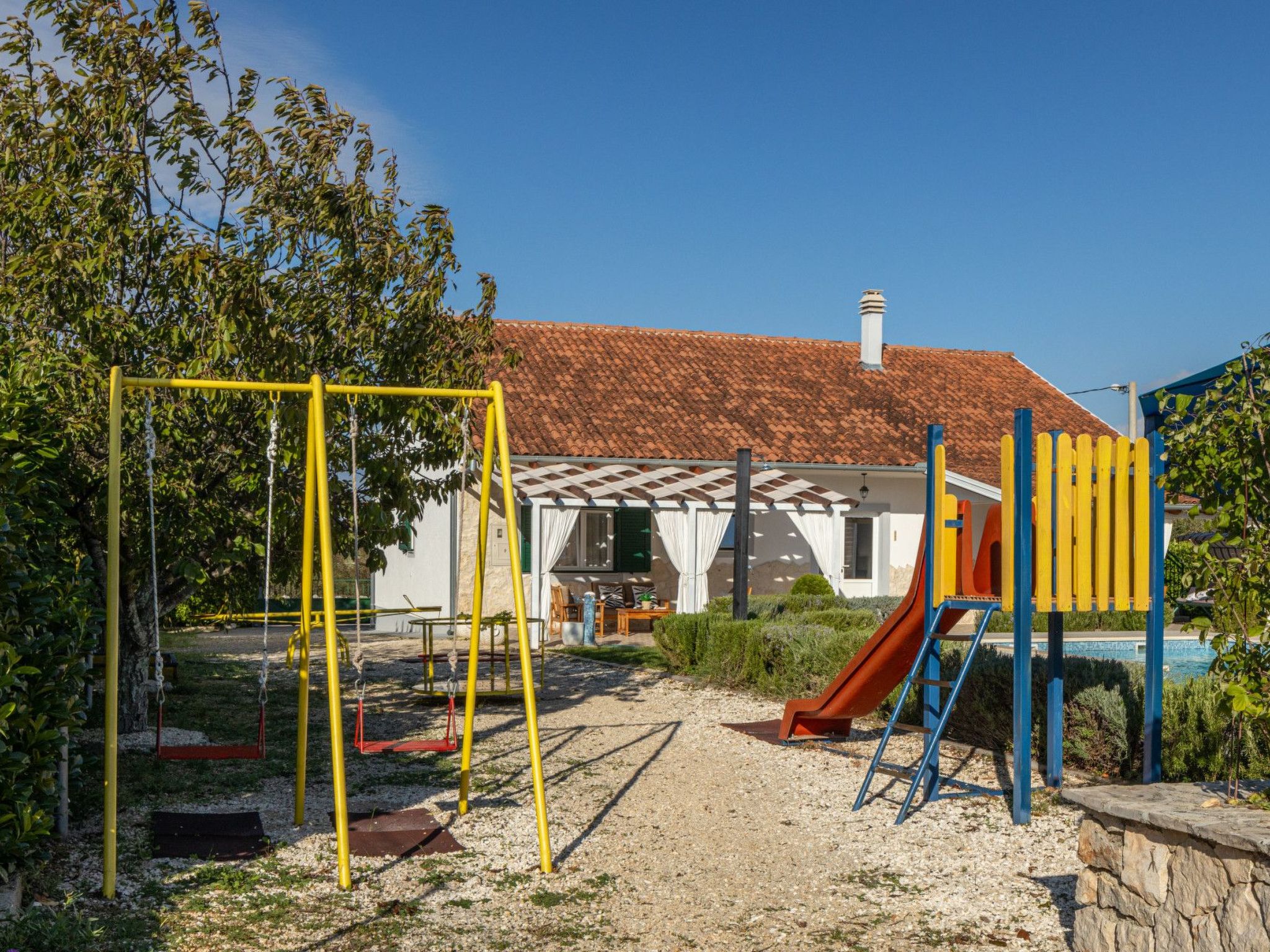 Unknown Accommodation-Drinnen