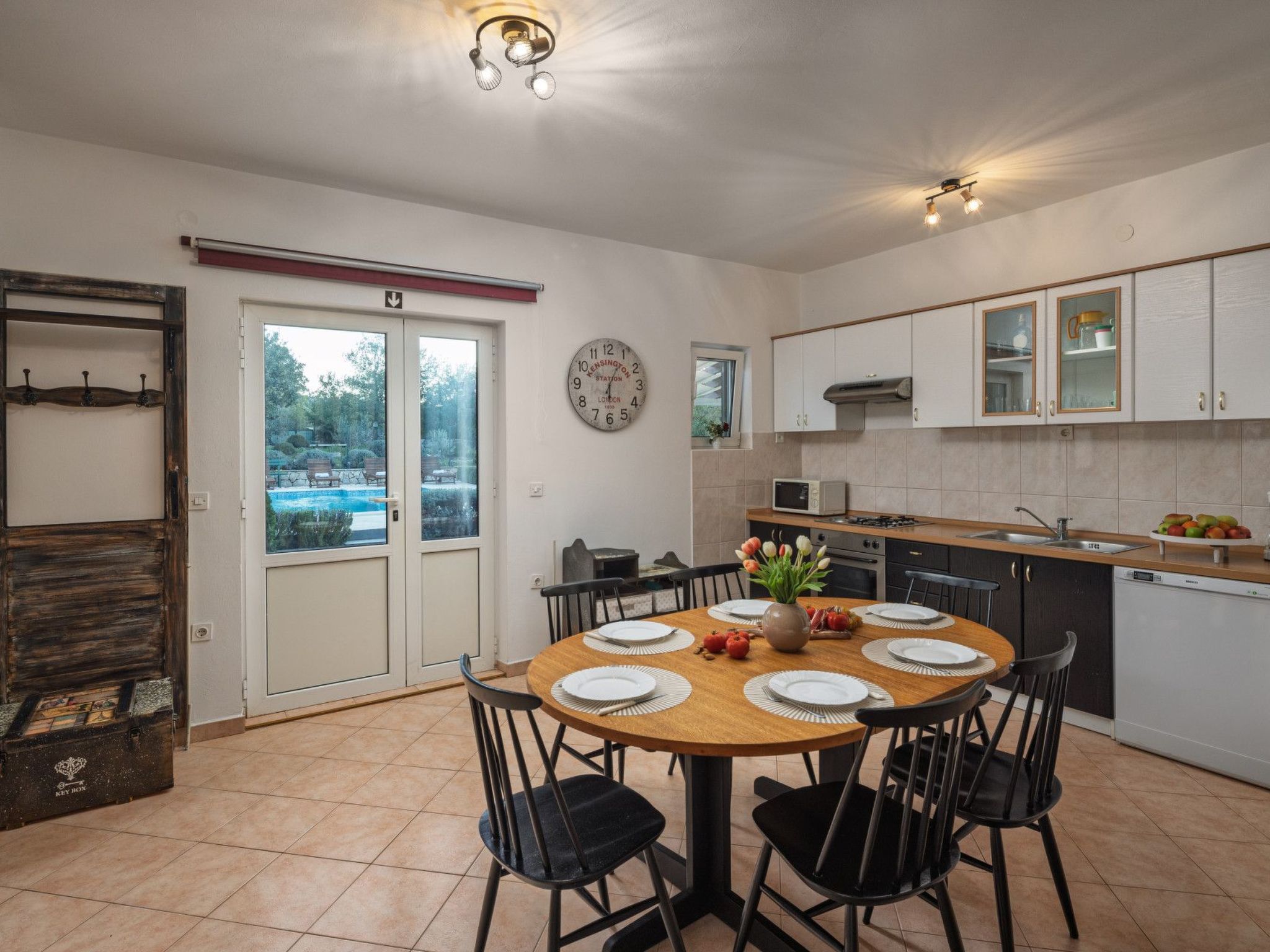 Unknown Accommodation-Drinnen