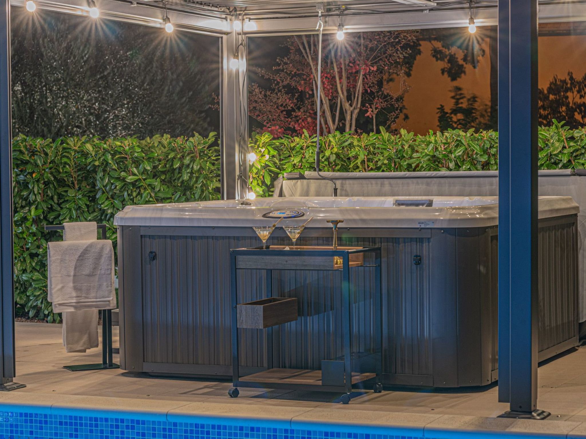 Villa Romansa mit Sauna und Whirlpool in Siritovci-Drinnen