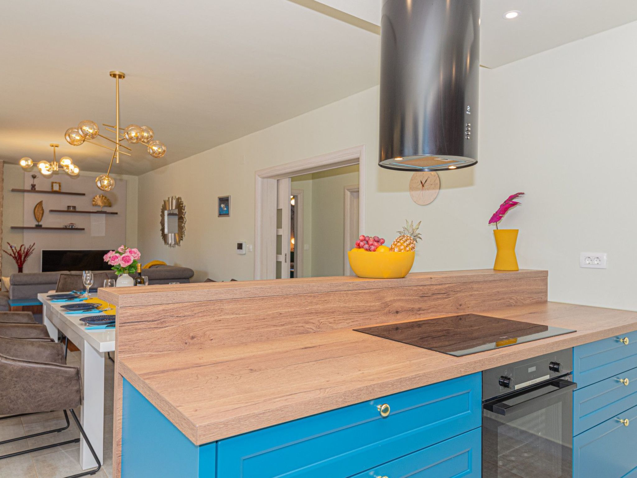 Villa Romansa mit Sauna und Whirlpool in Siritovci-Drinnen