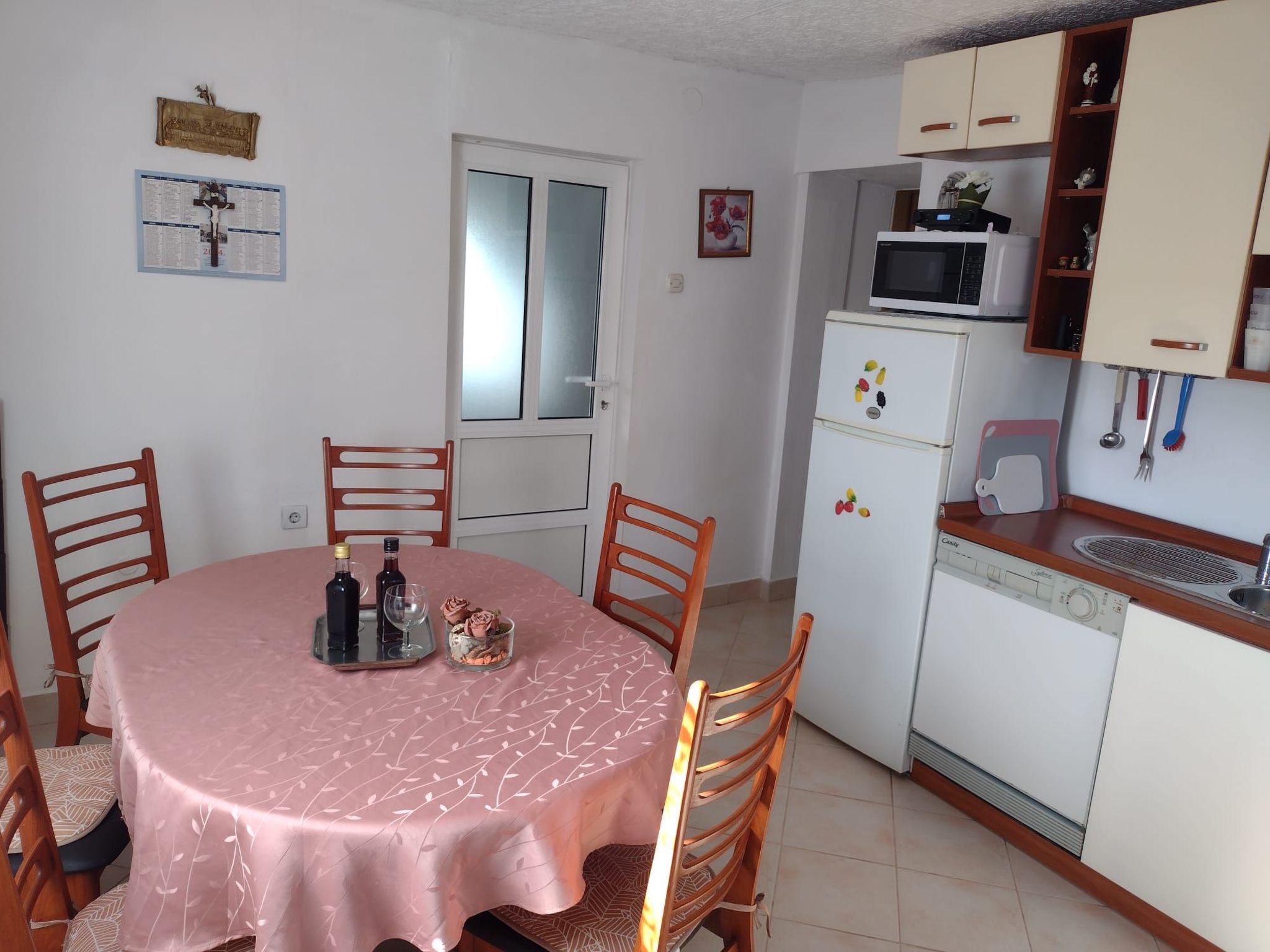 Vollständig eingerichtetes Haus mit privater Sonnenterrasse - Image-tags.info