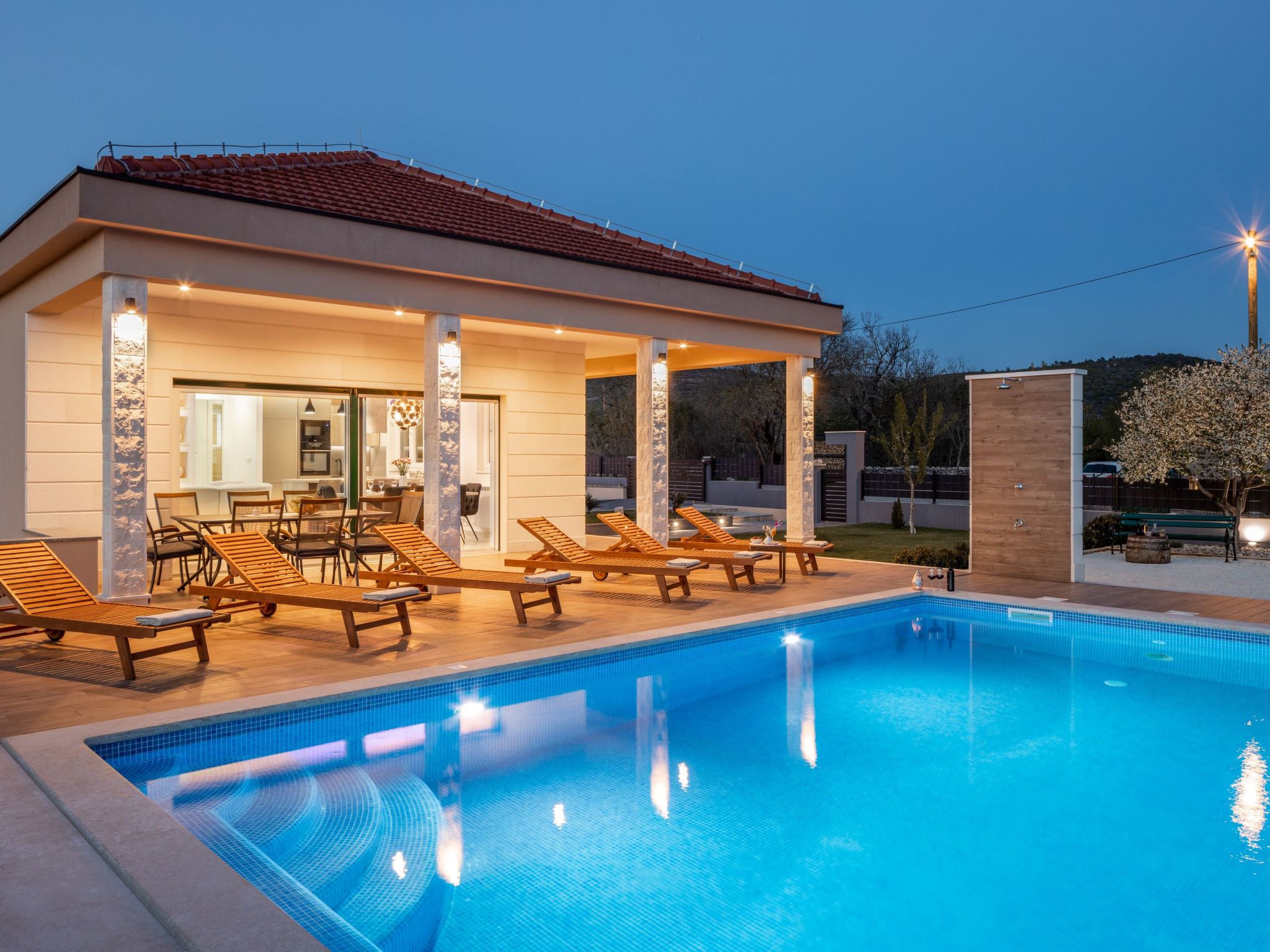 Villa Big Garden für 7 Personen und 1 Kind-Drinnen