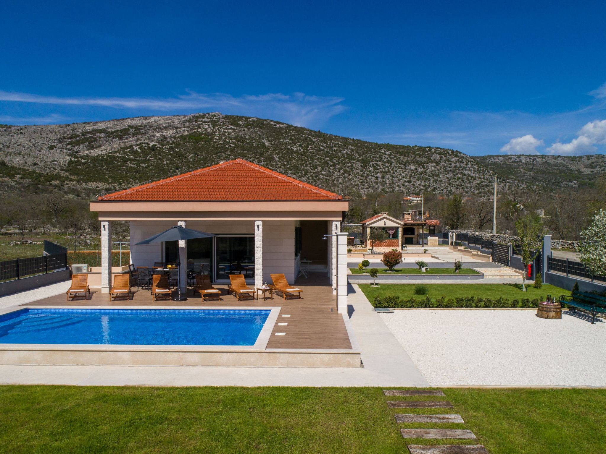 Villa Big Garden für 7 Personen und 1 Kind-Drinnen