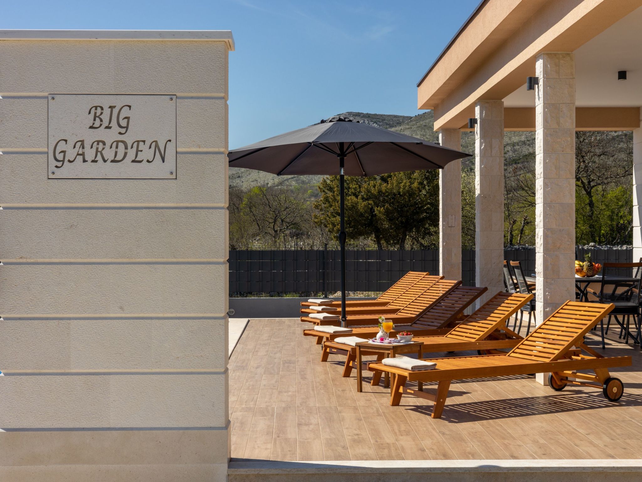 Villa Big Garden für 7 Personen und 1 Kind-Drinnen