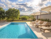 Villa di Perla: Moderne vrijstaande villa met privézwembad nabij Primošten - thumbnail 2