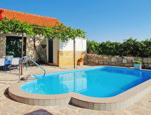 Apartment Mali Ive