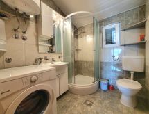 Apartment Mali Ive
