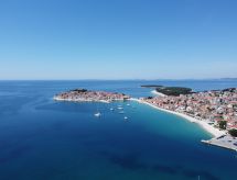 Apartment Mali Ive