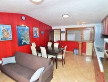 Apartment Mali Ive