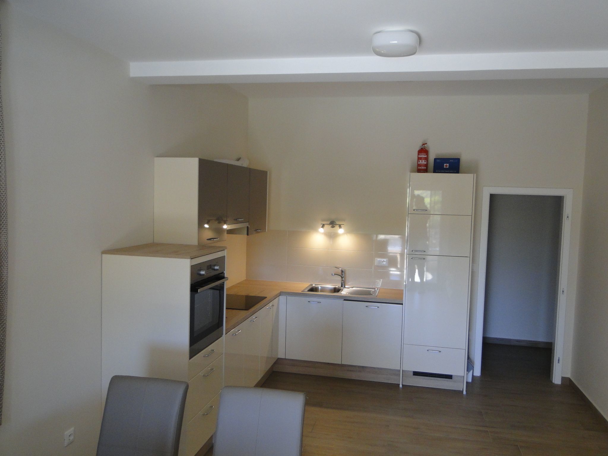 Aurea 3 Modernes Apartment direkt am Meer-Image-tags.info