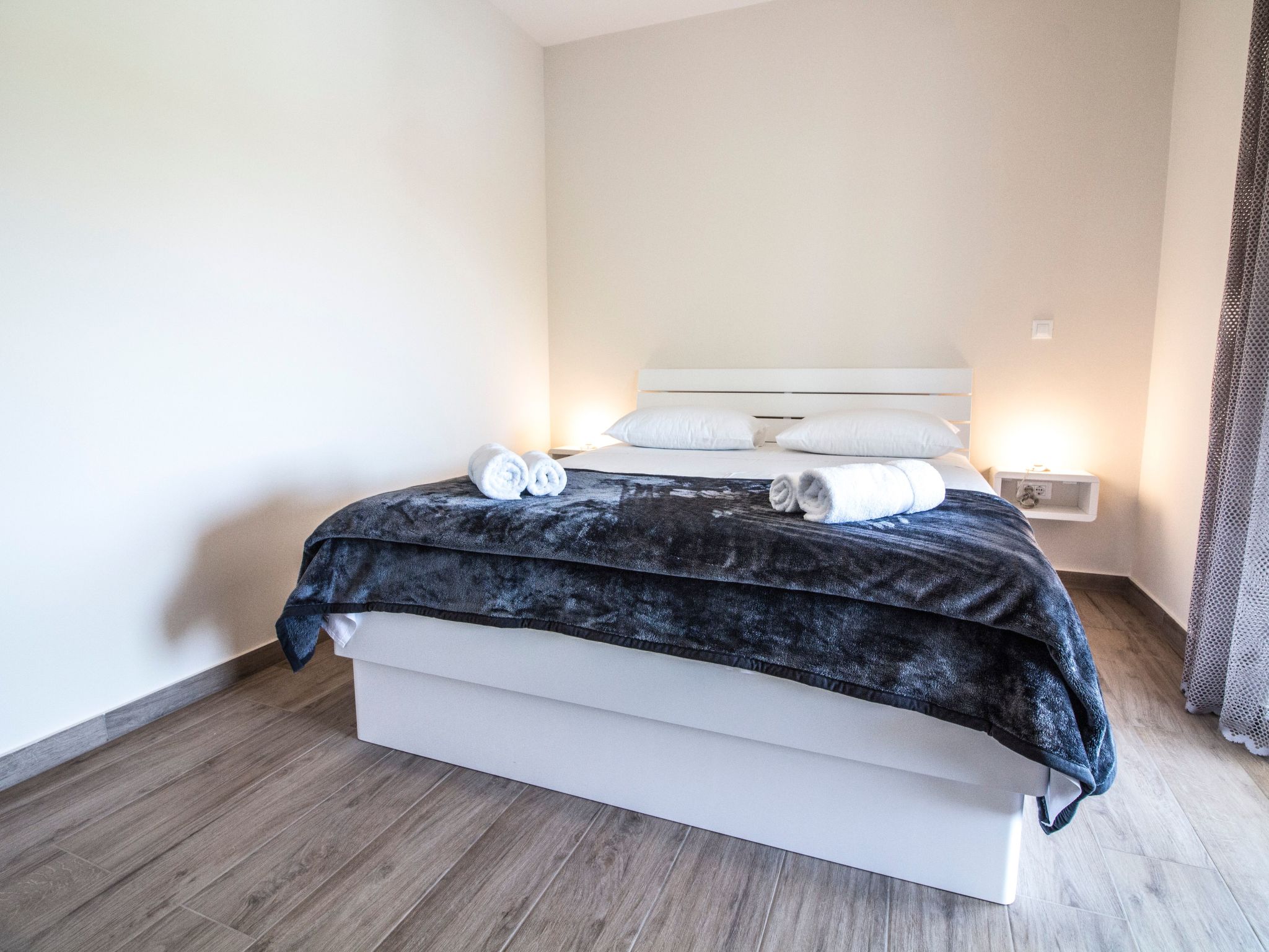 Aurea 3 Modernes Apartment direkt am Meer-Image-tags.info