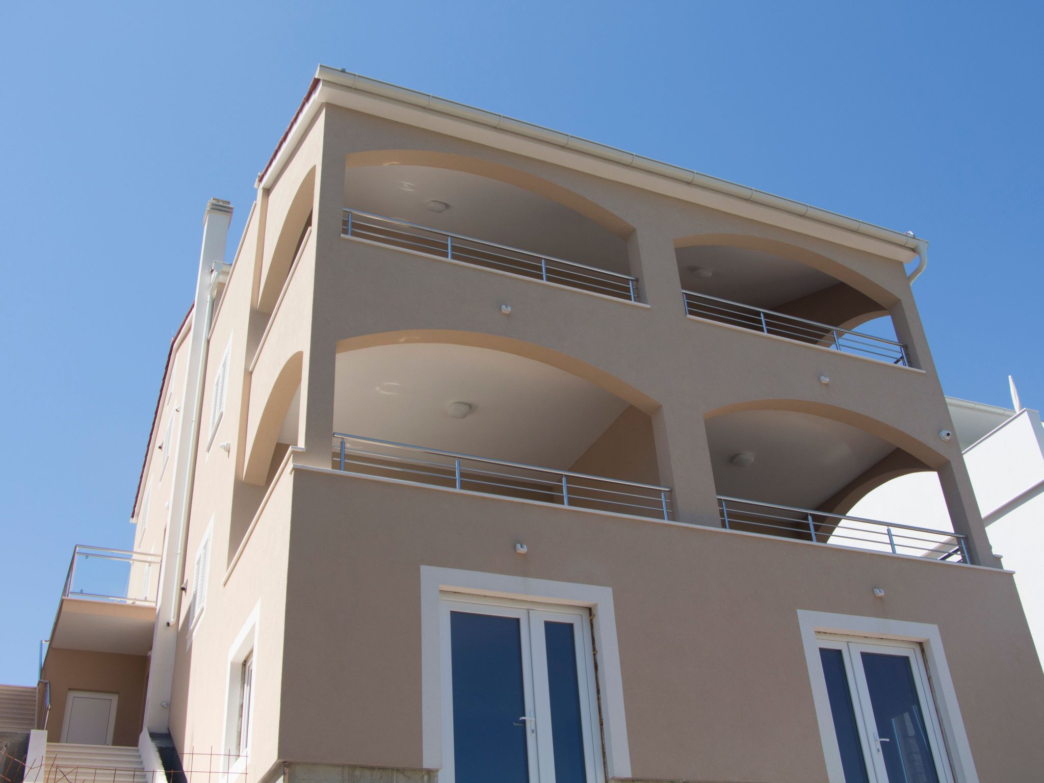 Aurea 3 Modernes Apartment direkt am Meer-Image-tags.info