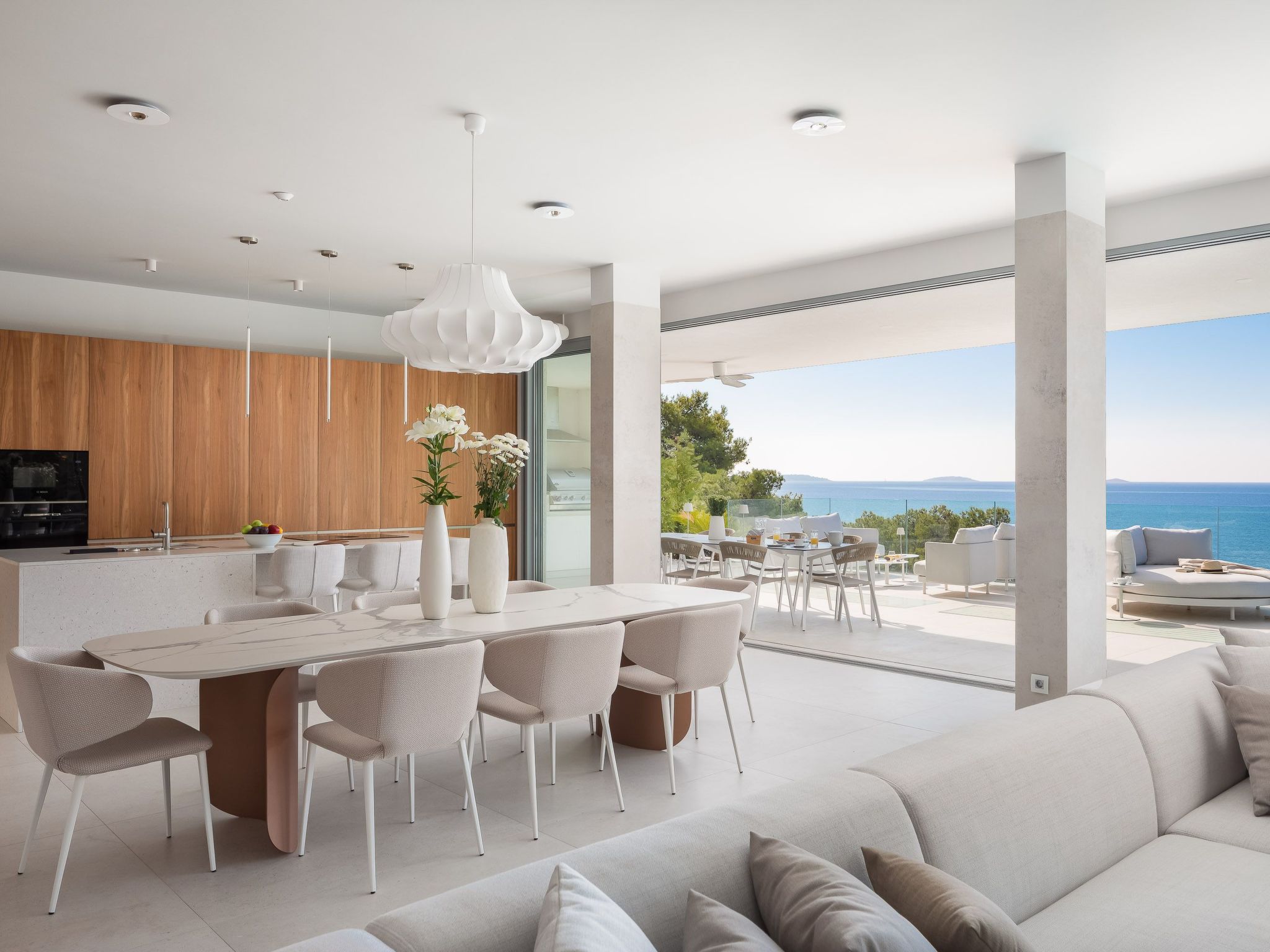 Villa mit Infinity-Pool-Binnen