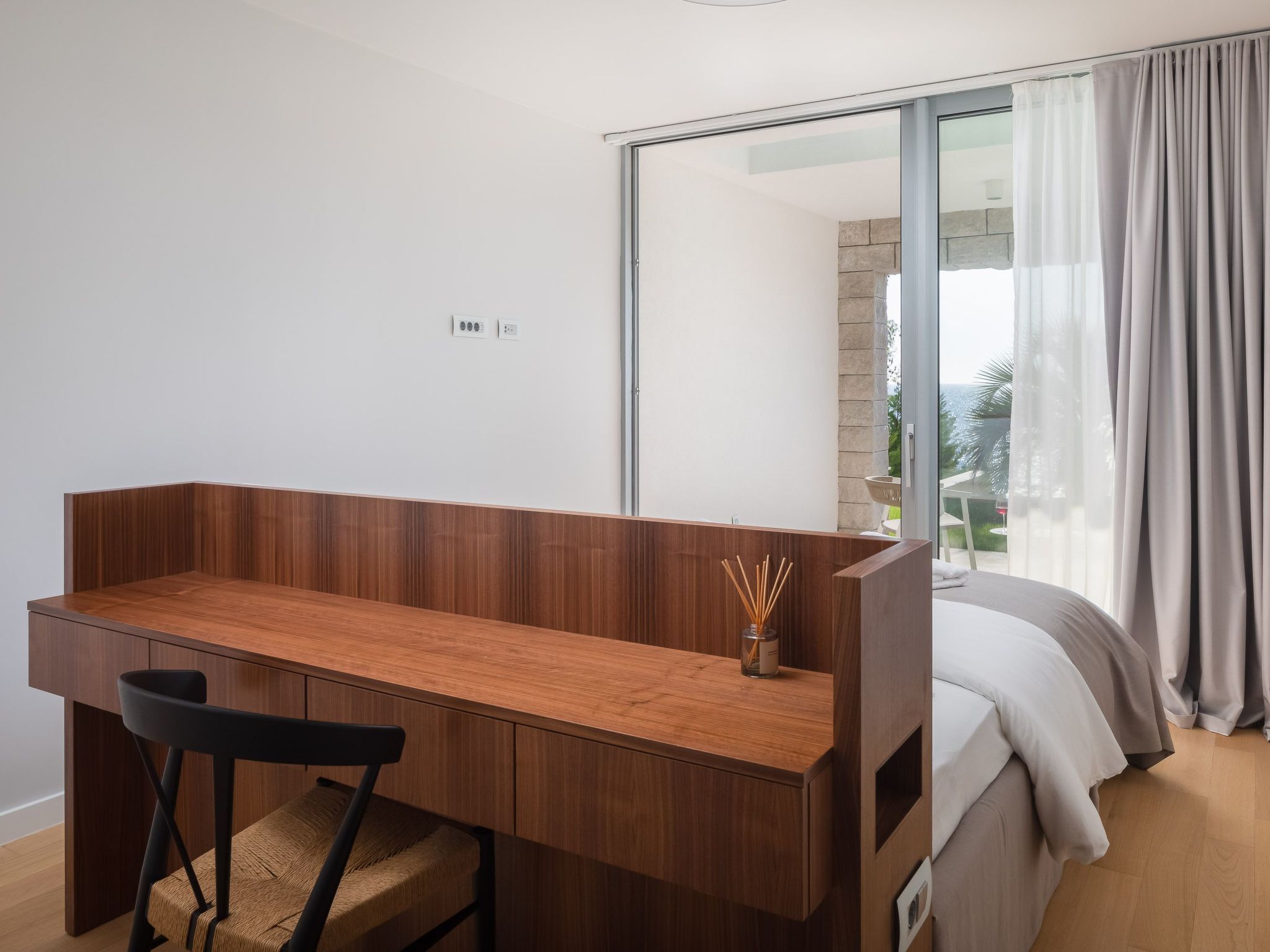 Villa mit Infinity-Pool-Binnen