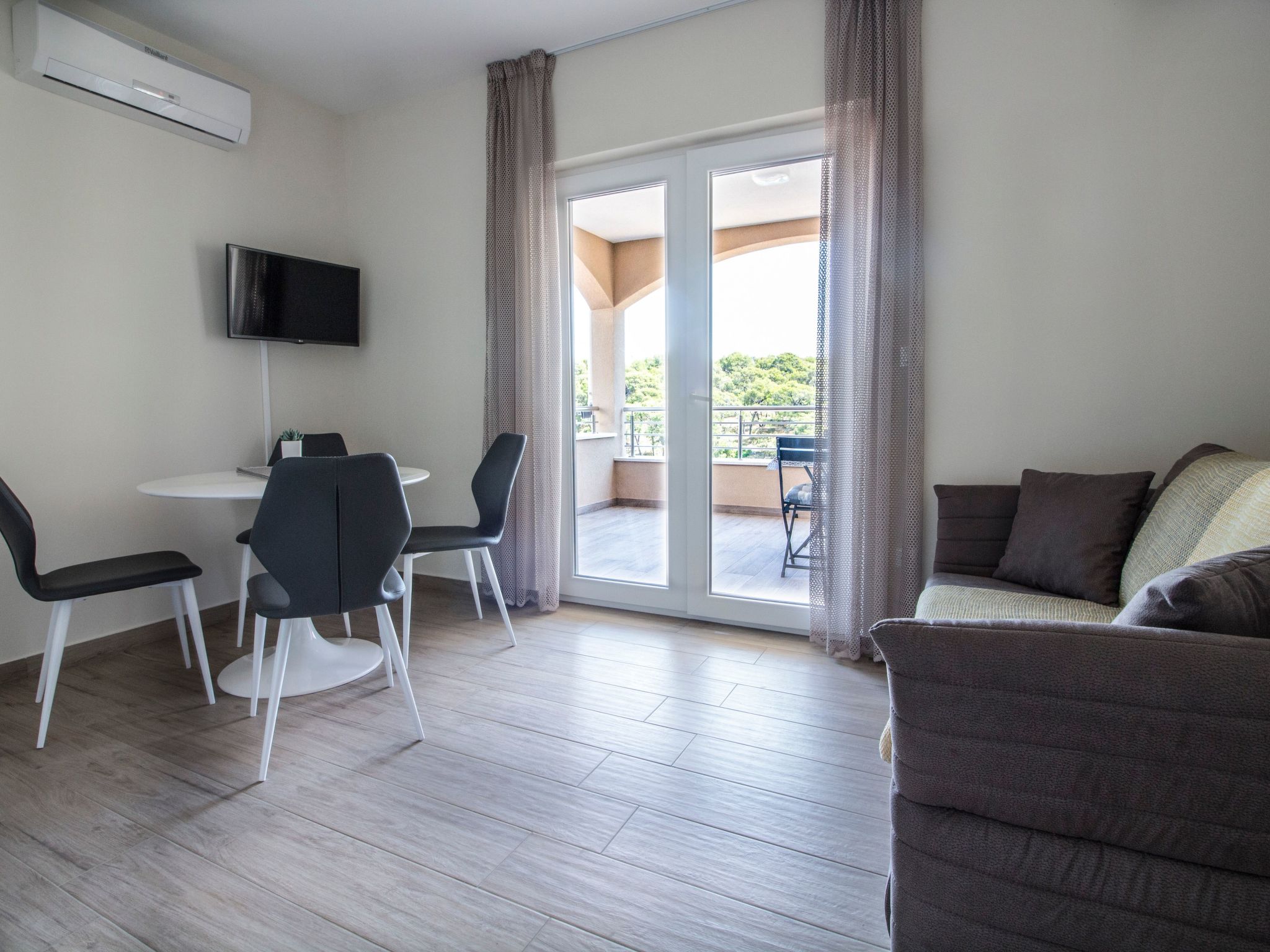 Aurea 5 Modernes Apartment direkt am Meer