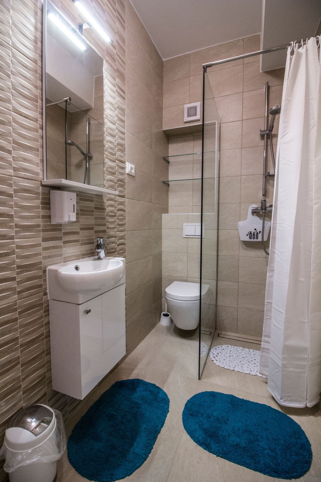 Aurea 5 Modernes Apartment direkt am Meer-Image-tags.info