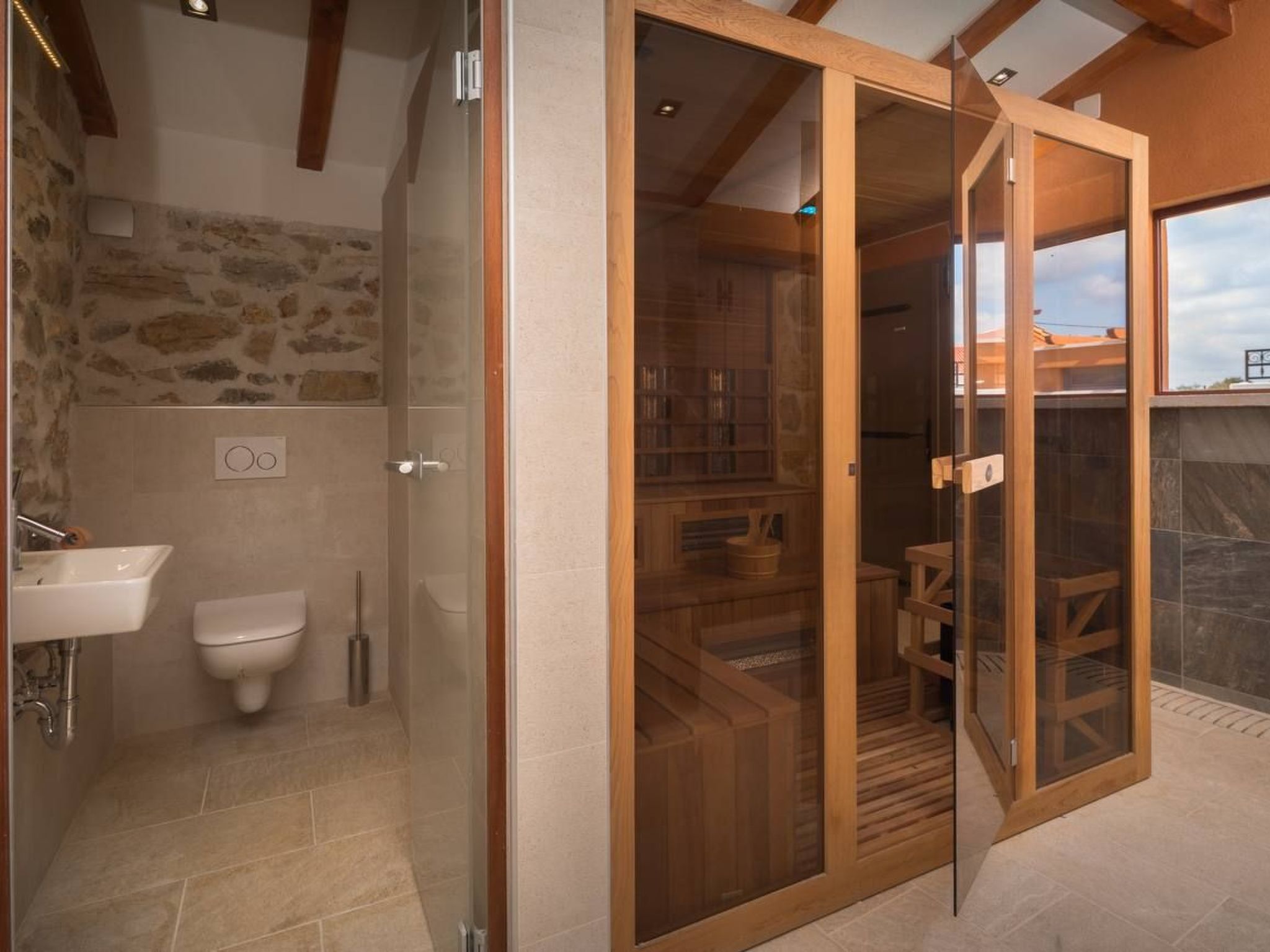 Villa Josipovi Dvori-Binnen