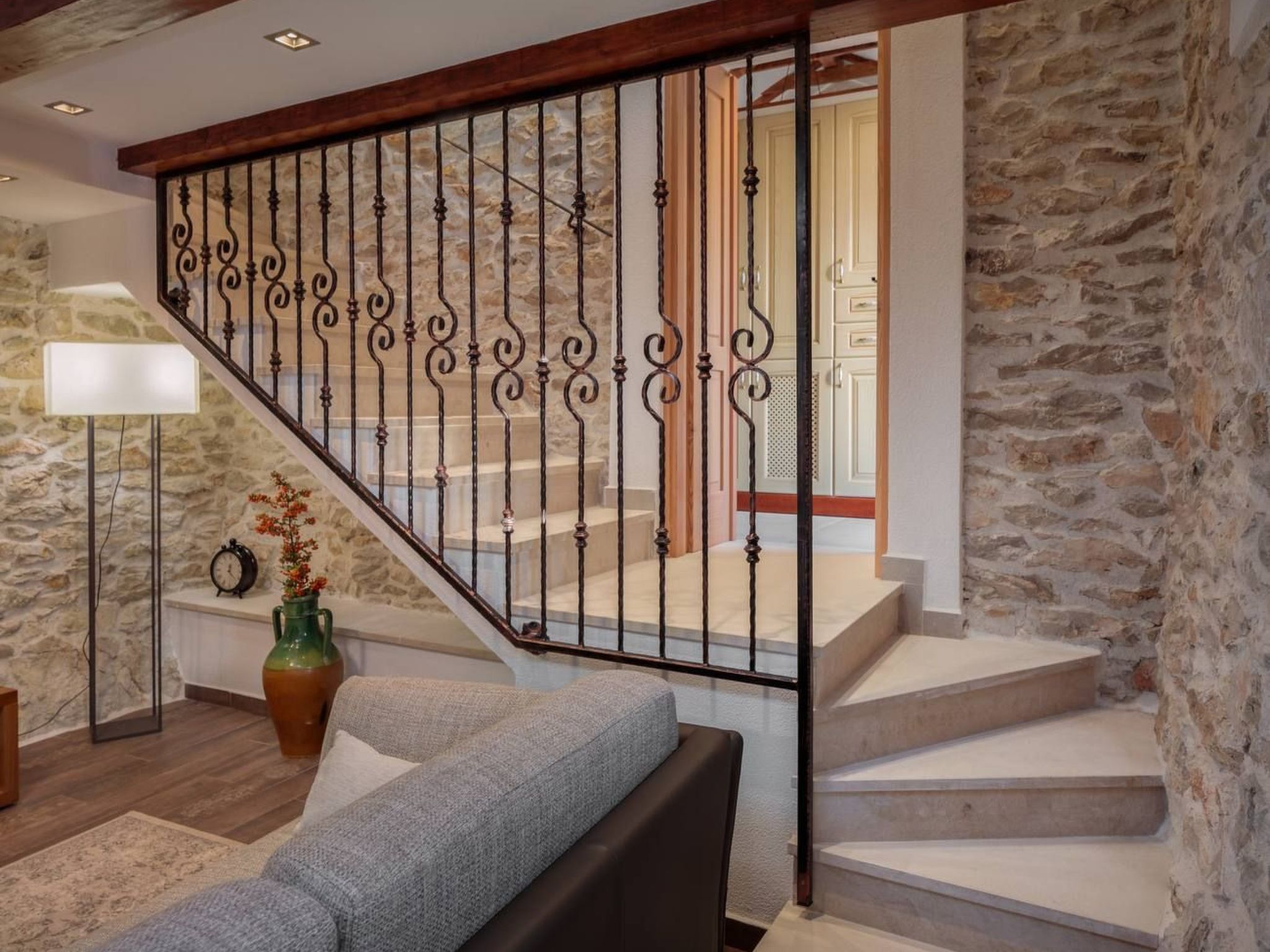 Villa Josipovi Dvori-Binnen