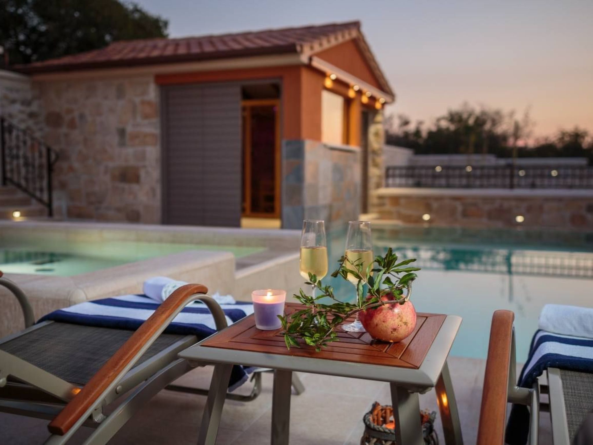 Villa Josipovi Dvori-Binnen