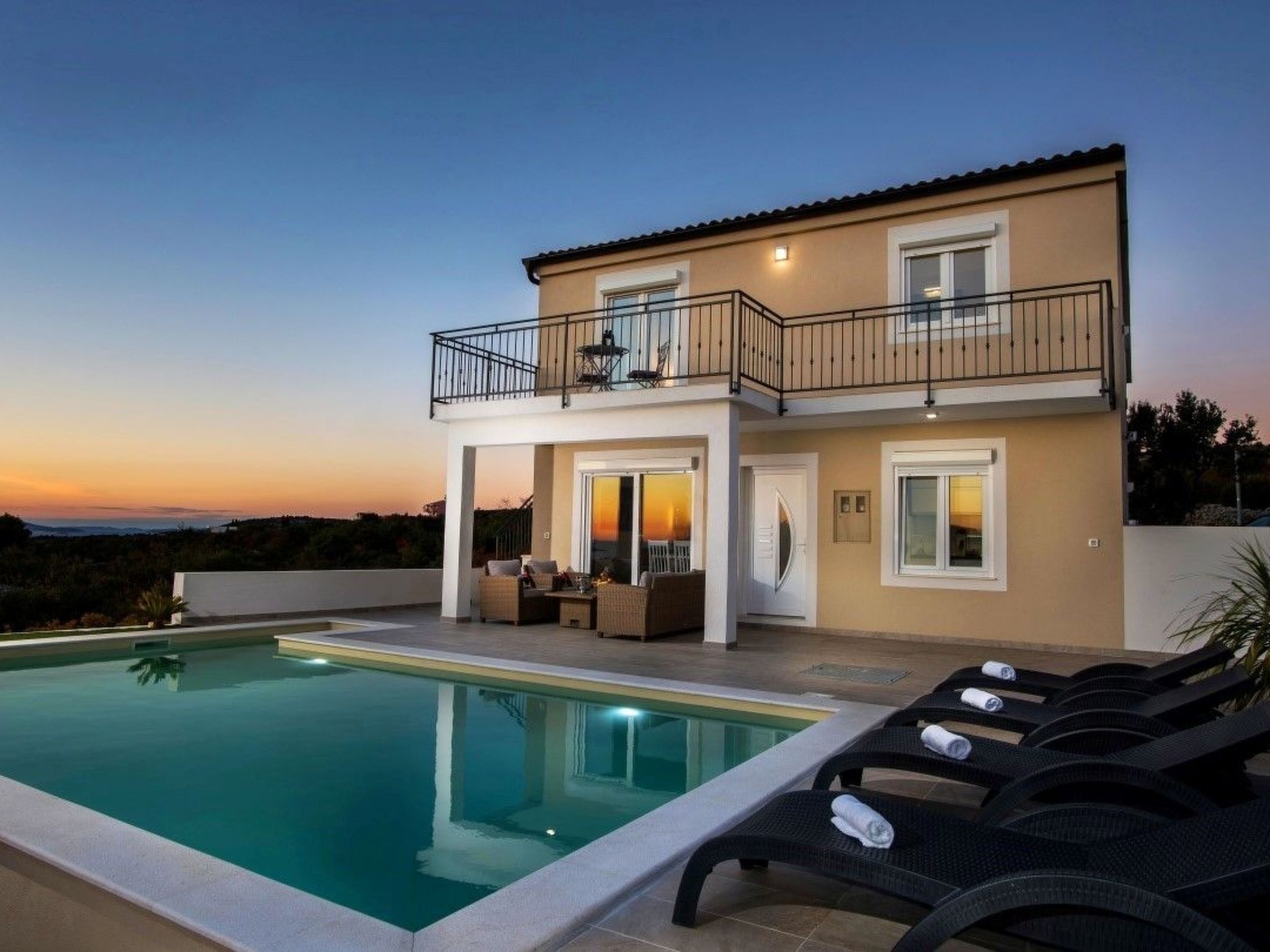 In Primošten mit privatem Pool-Binnen