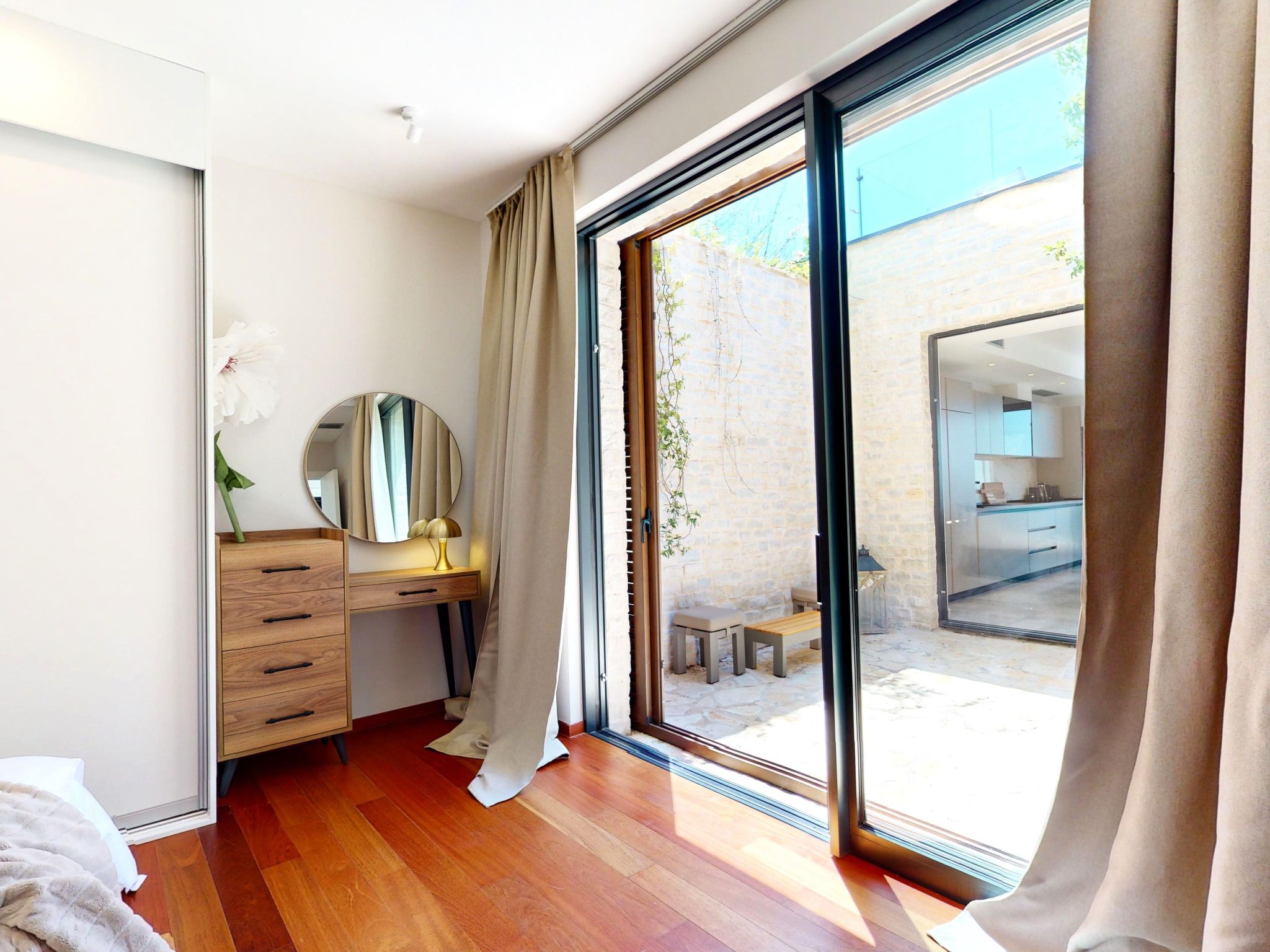 Villa Oleander-Image-tags.info