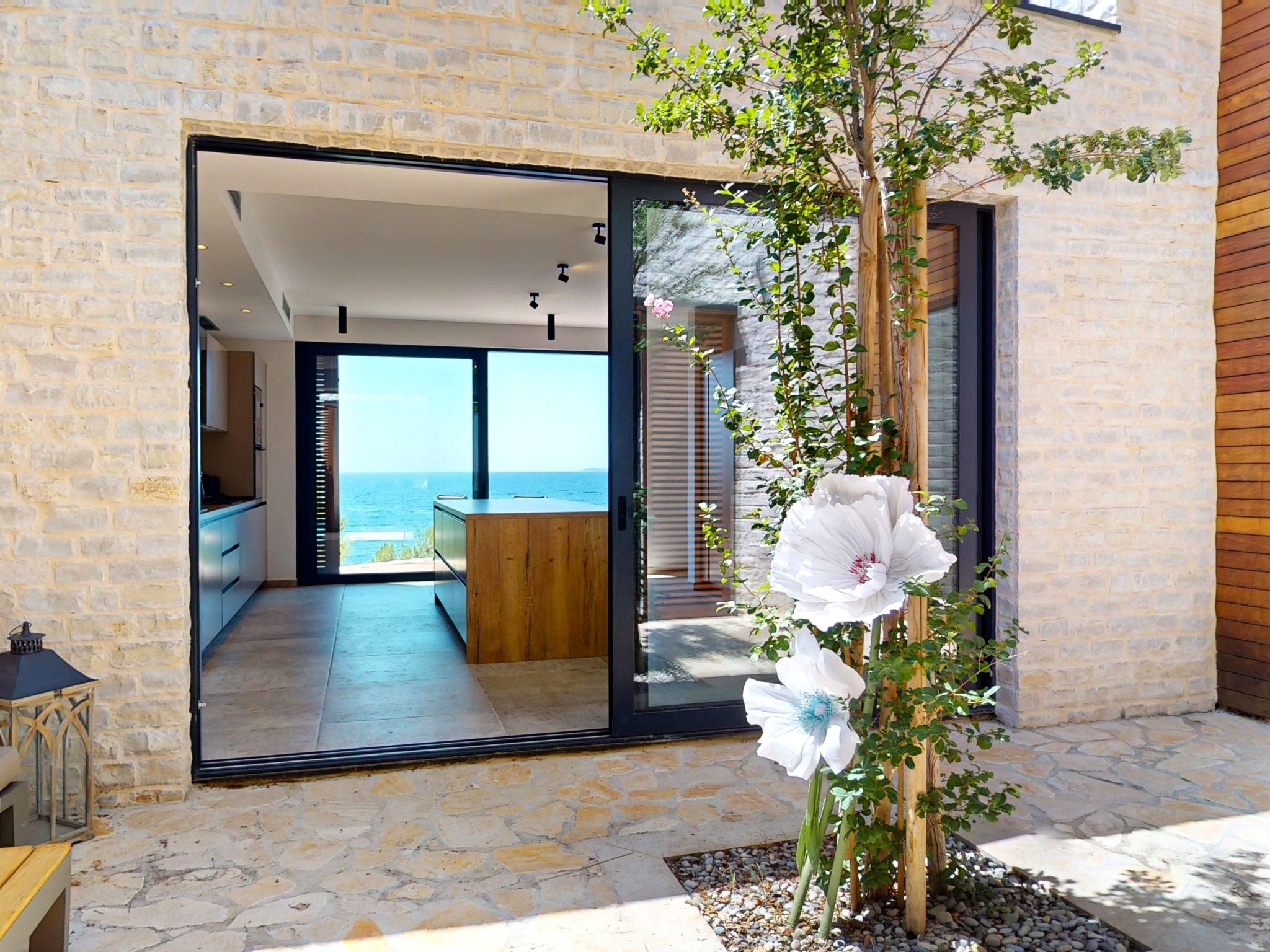 Villa Oleander-Image-tags.info