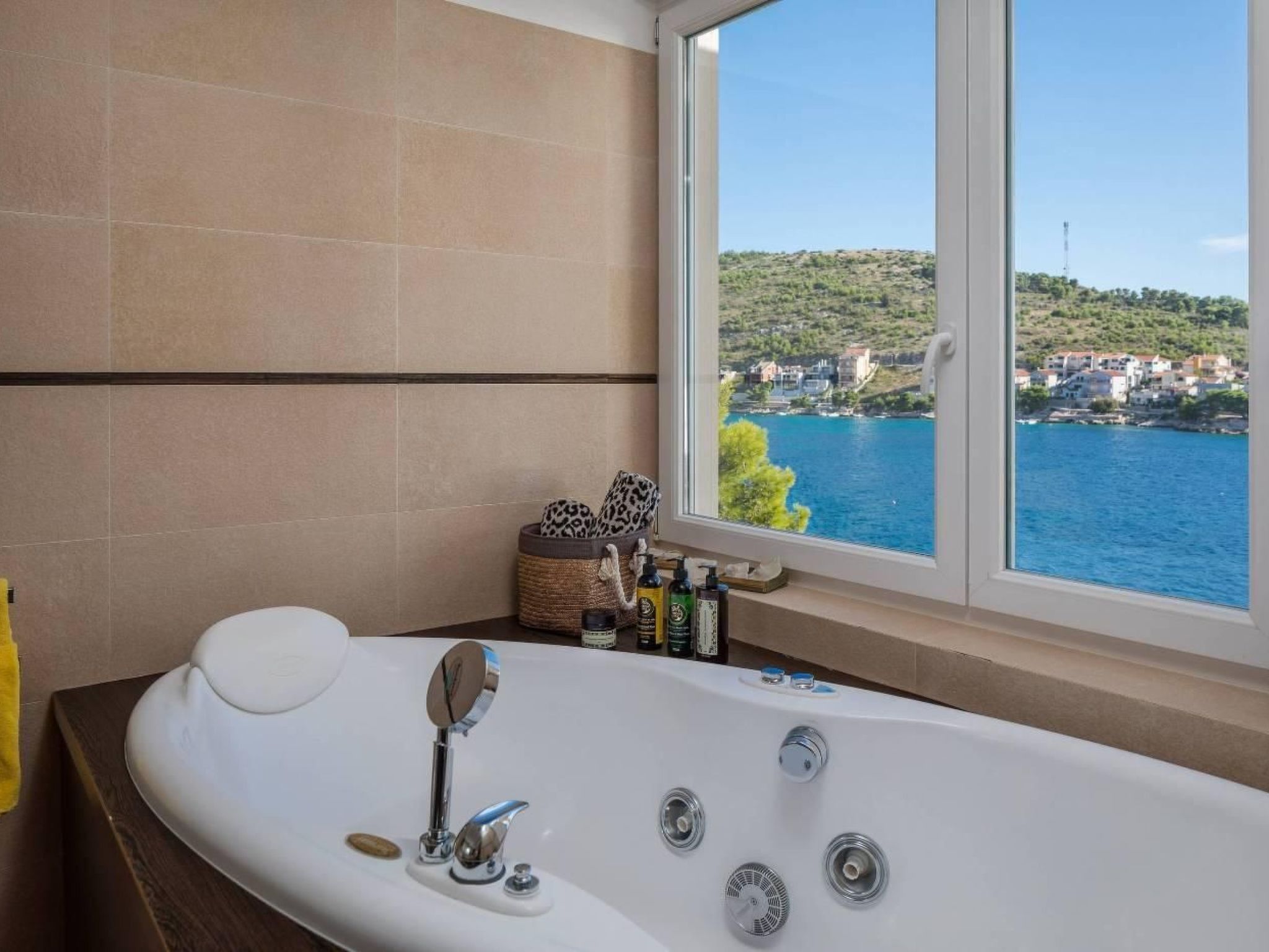 Villa Valla in Primosten-Image-tags.info