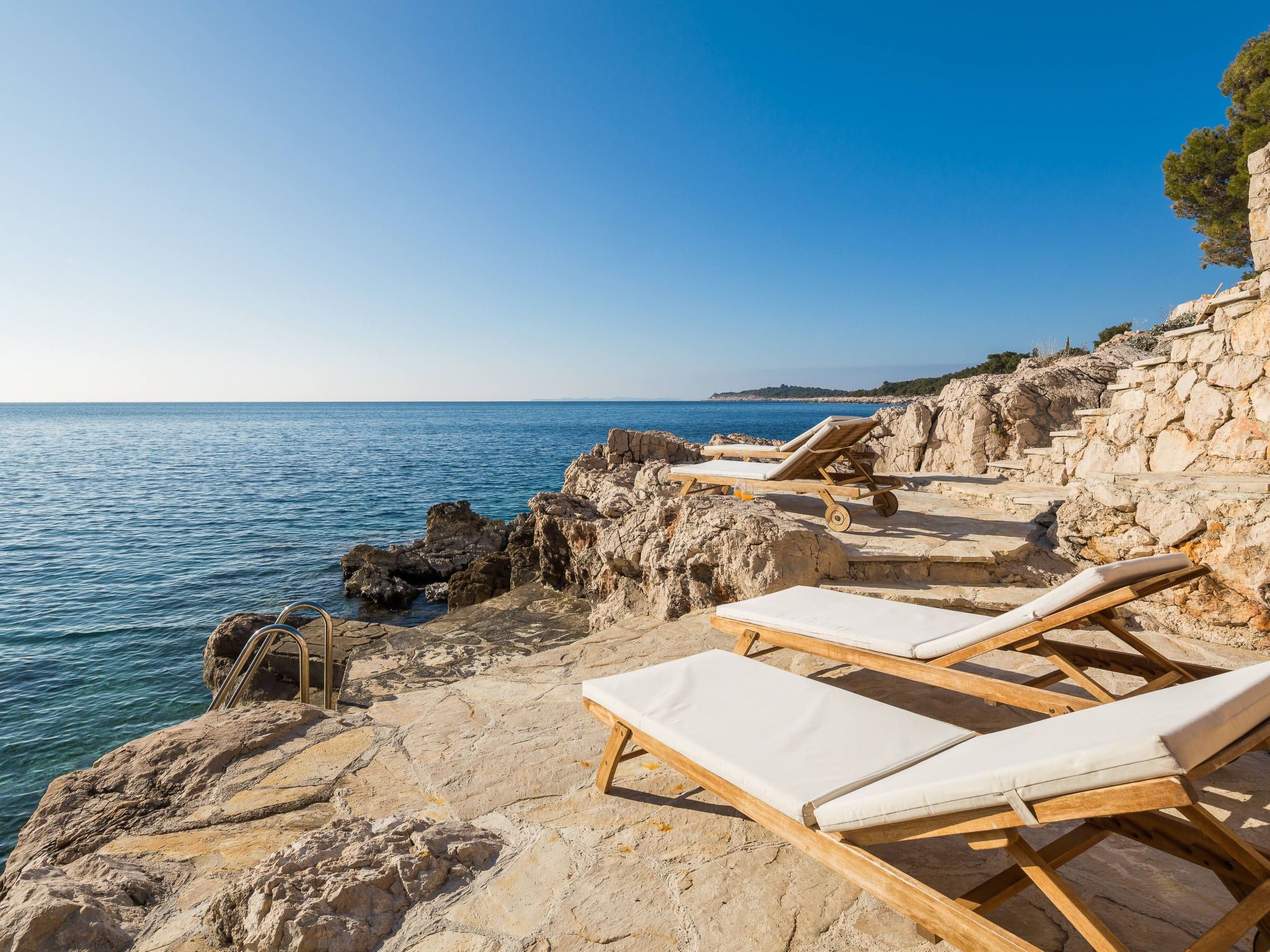 Villa Stylish-Image-tags.info