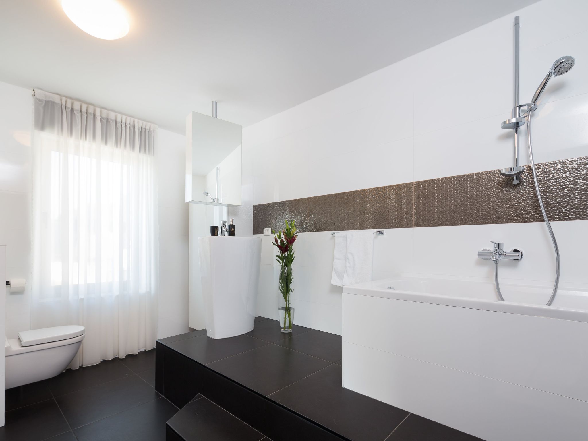 Villa Stylish-Image-tags.info