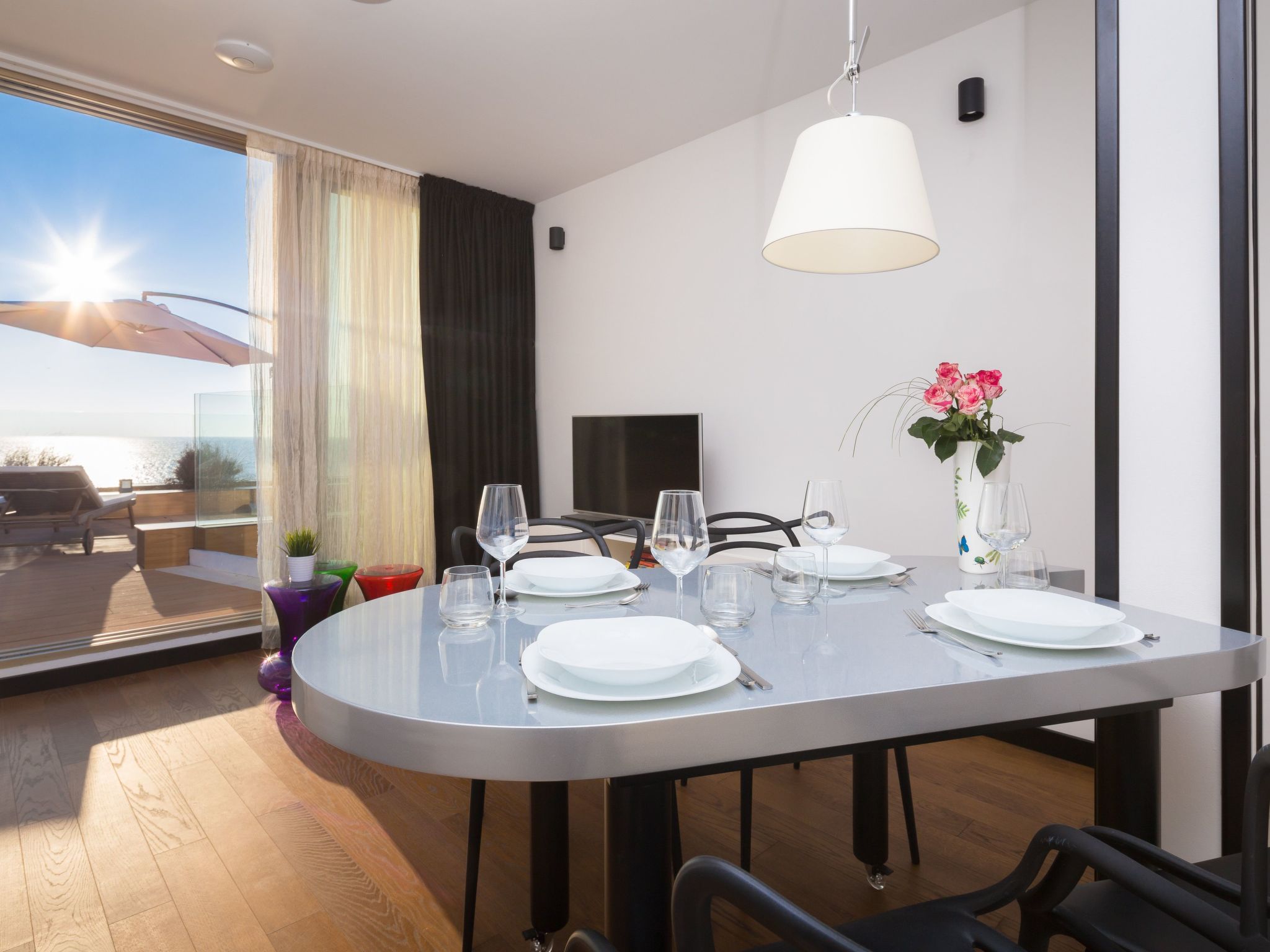 Villa Stylish-Image-tags.info