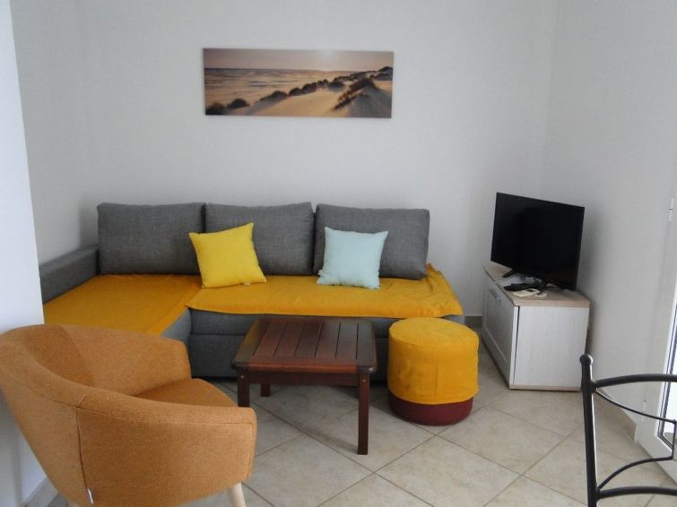 4-persoons appartement aan zee in Primošten in Primošten